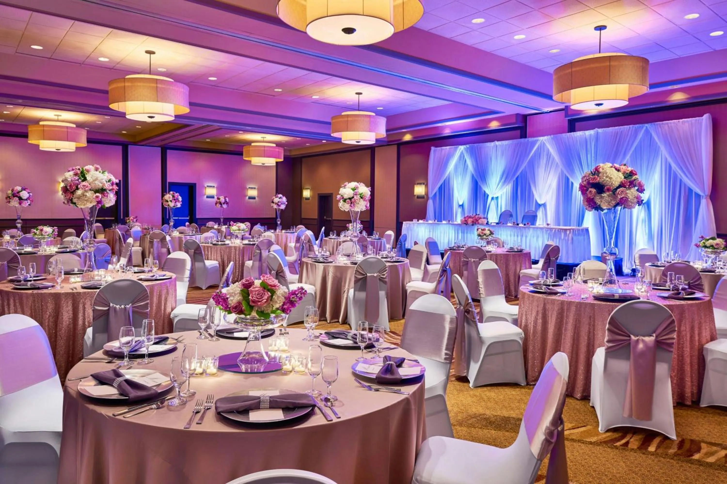Banquet/Function facilities in Four Points by Sheraton Milwaukee North Shore