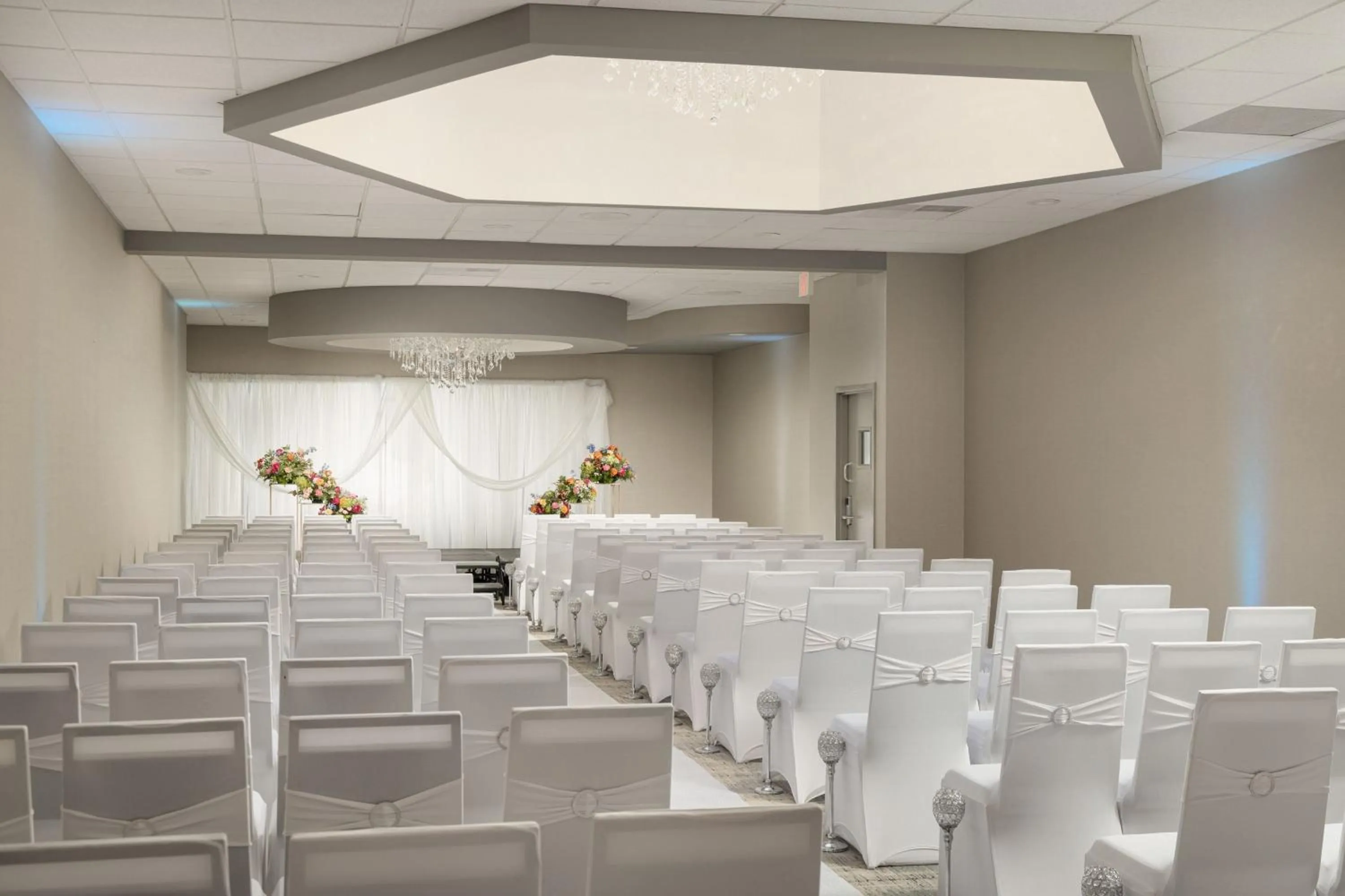 Banquet/Function facilities in Four Points by Sheraton Milwaukee North Shore
