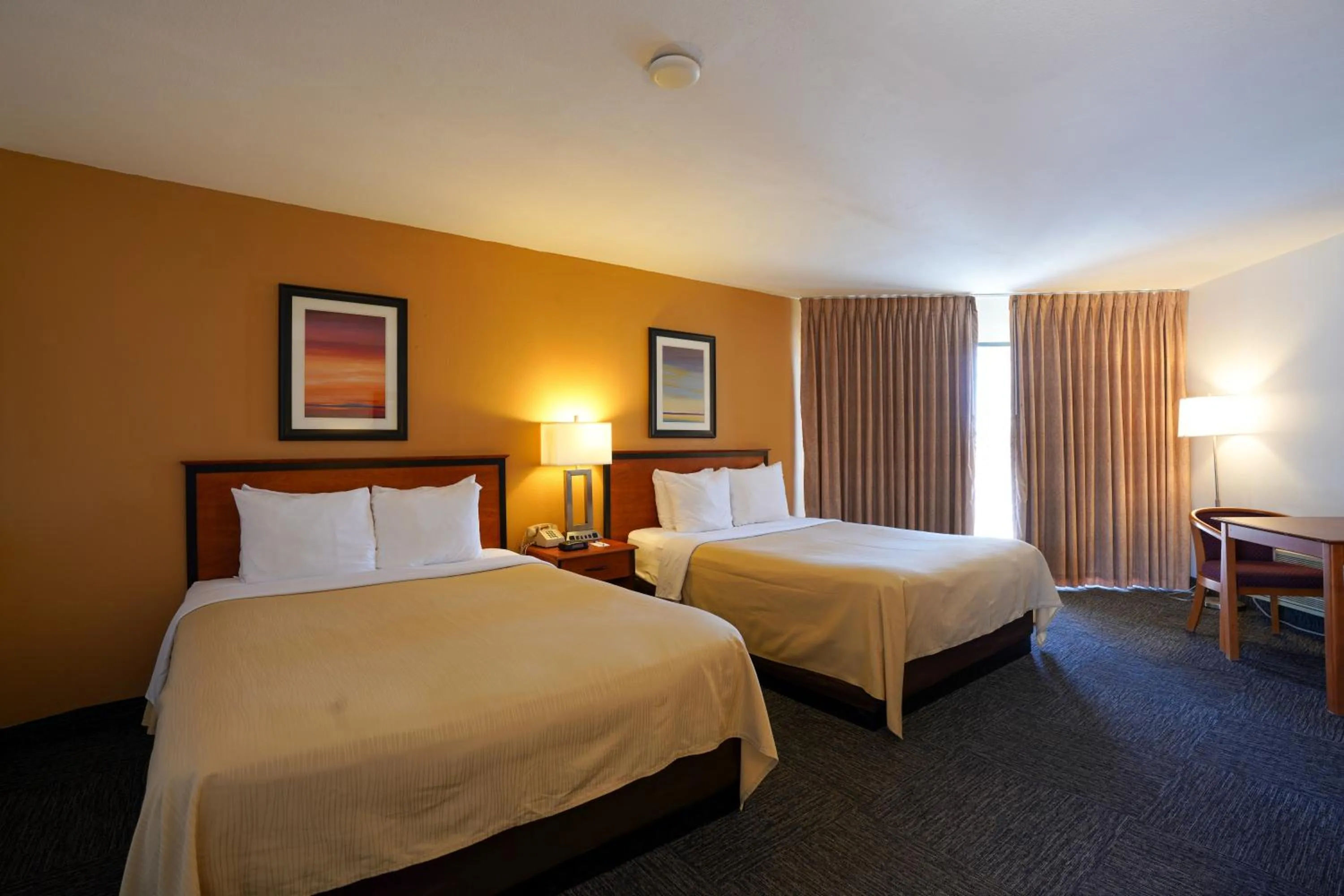 Bed in Lake Mead Inn