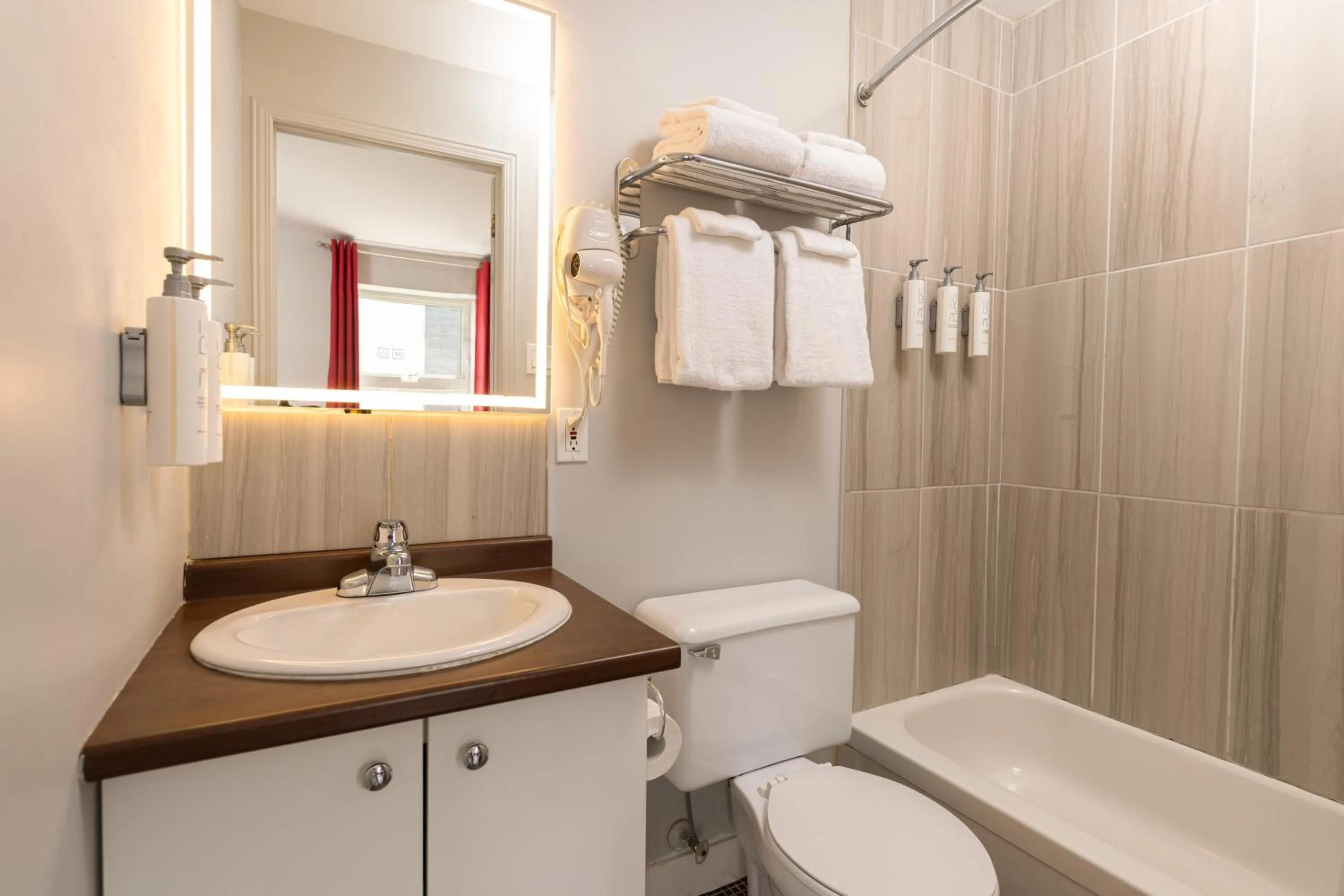 Bathroom in Hotel du Nord