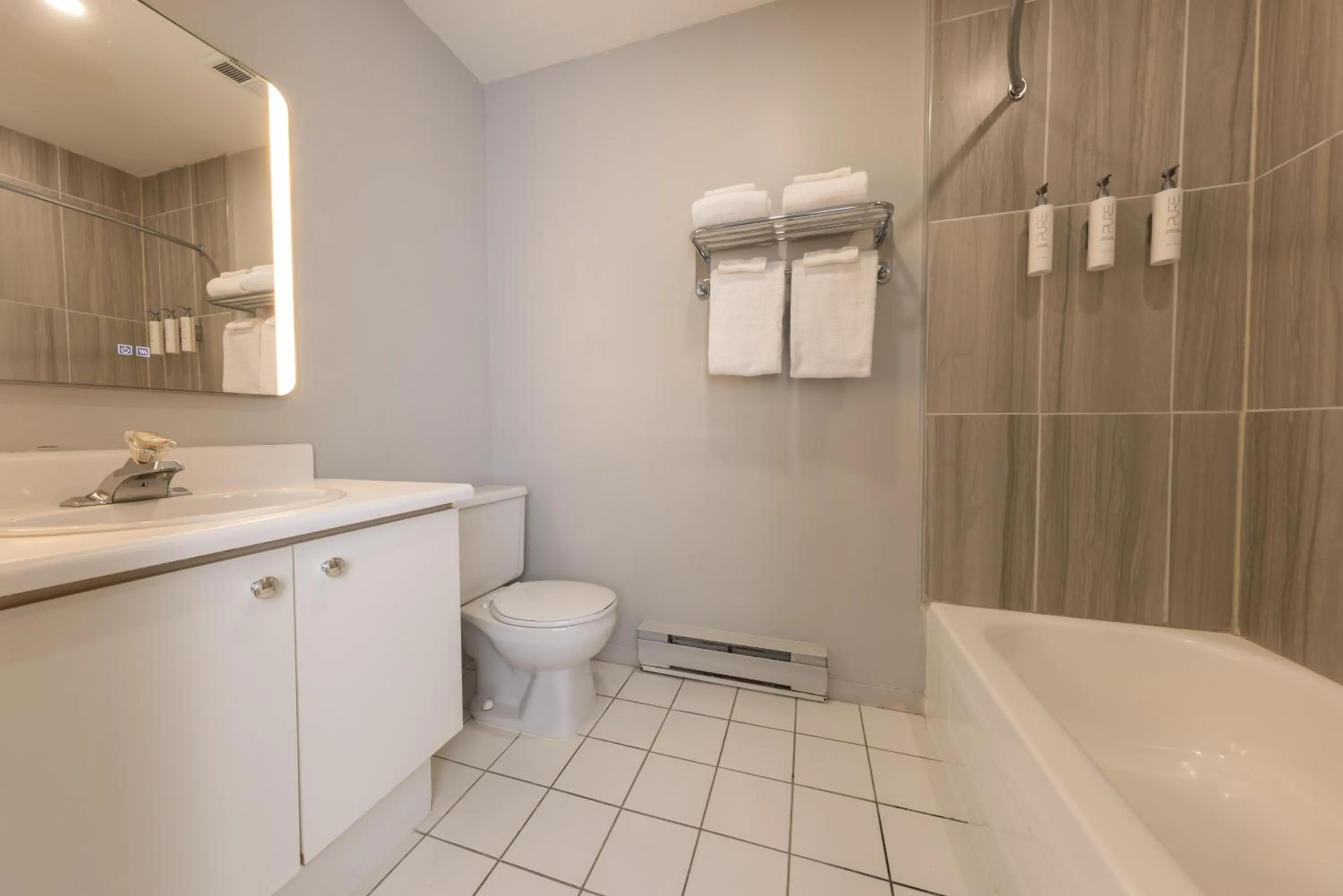 Bathroom in Hotel du Nord