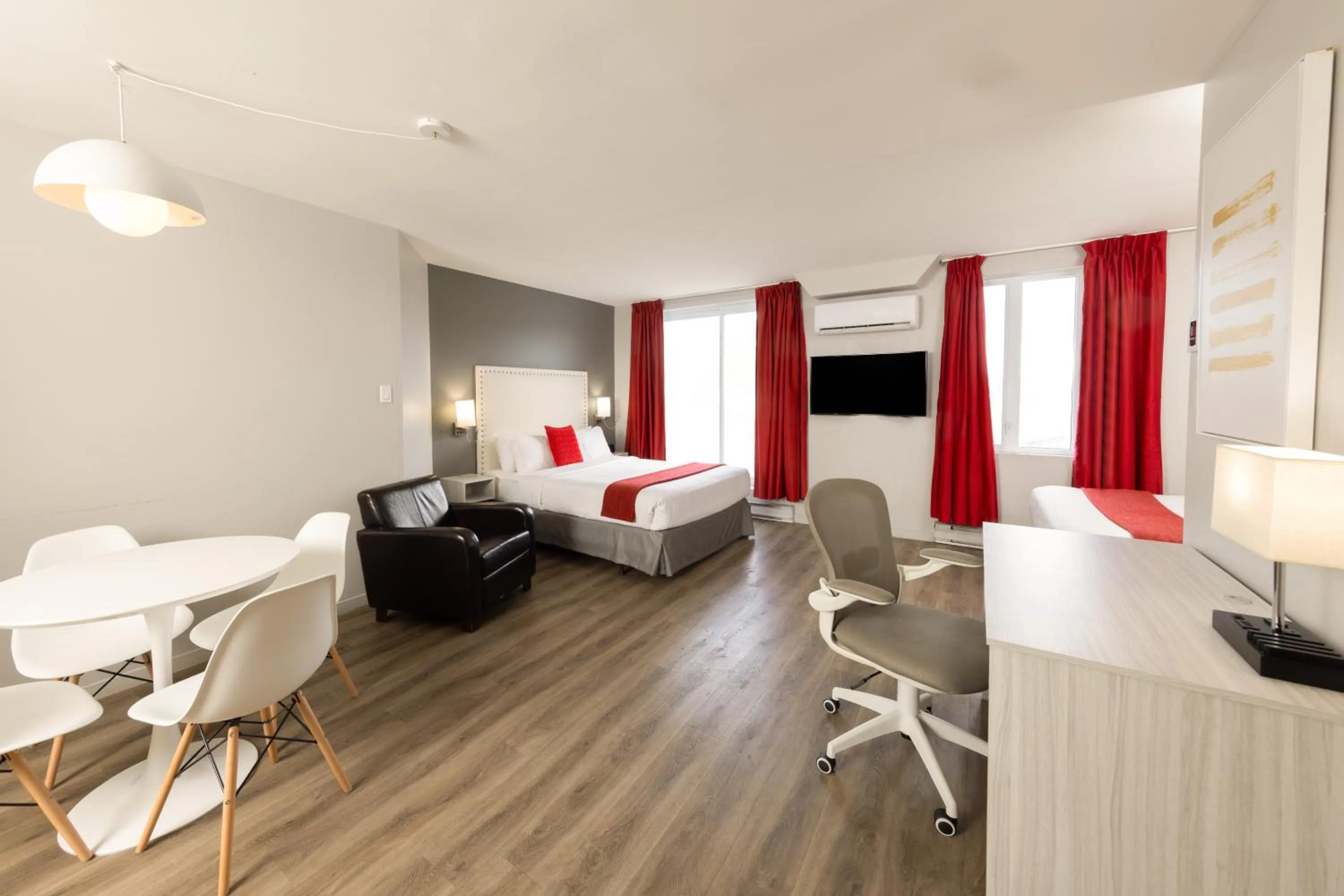 Bedroom, Bed in Hotel du Nord