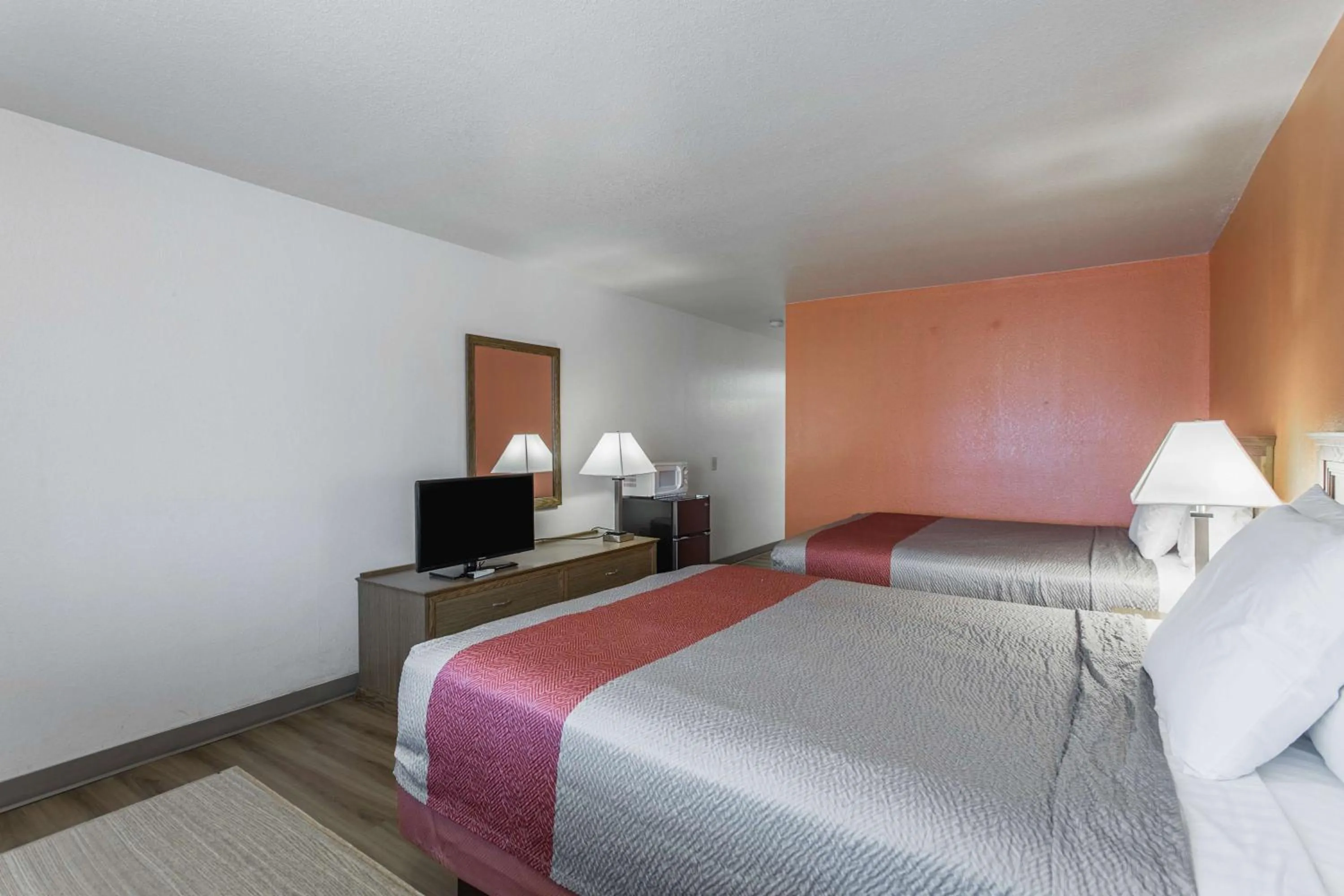 Photo of the whole room, Bed in Motel 6-Lordsburg, NM