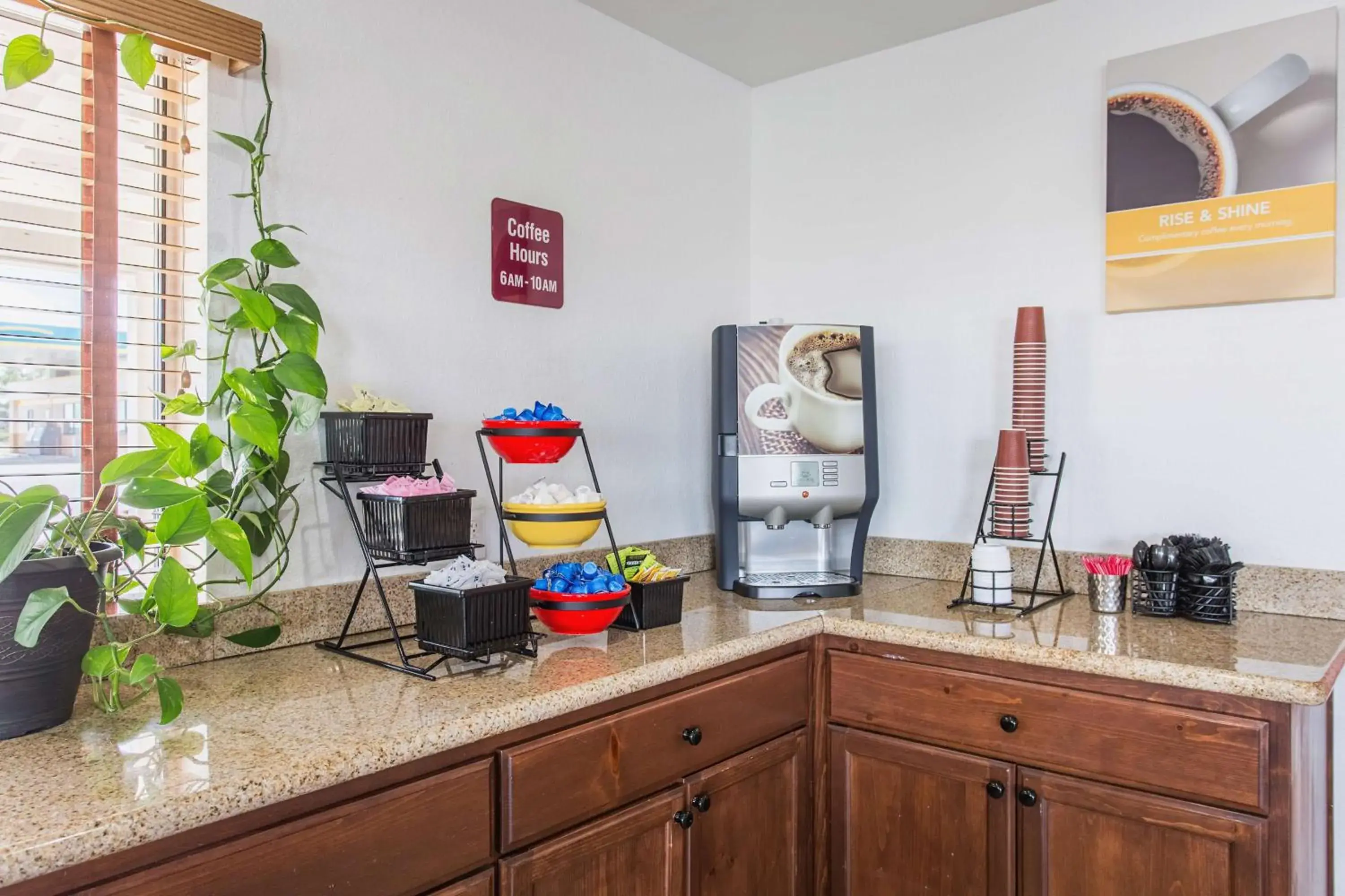 Restaurant/places to eat in Motel 6-Lordsburg, NM Restaurant/places to eat in Motel 6-Lordsburg, NM