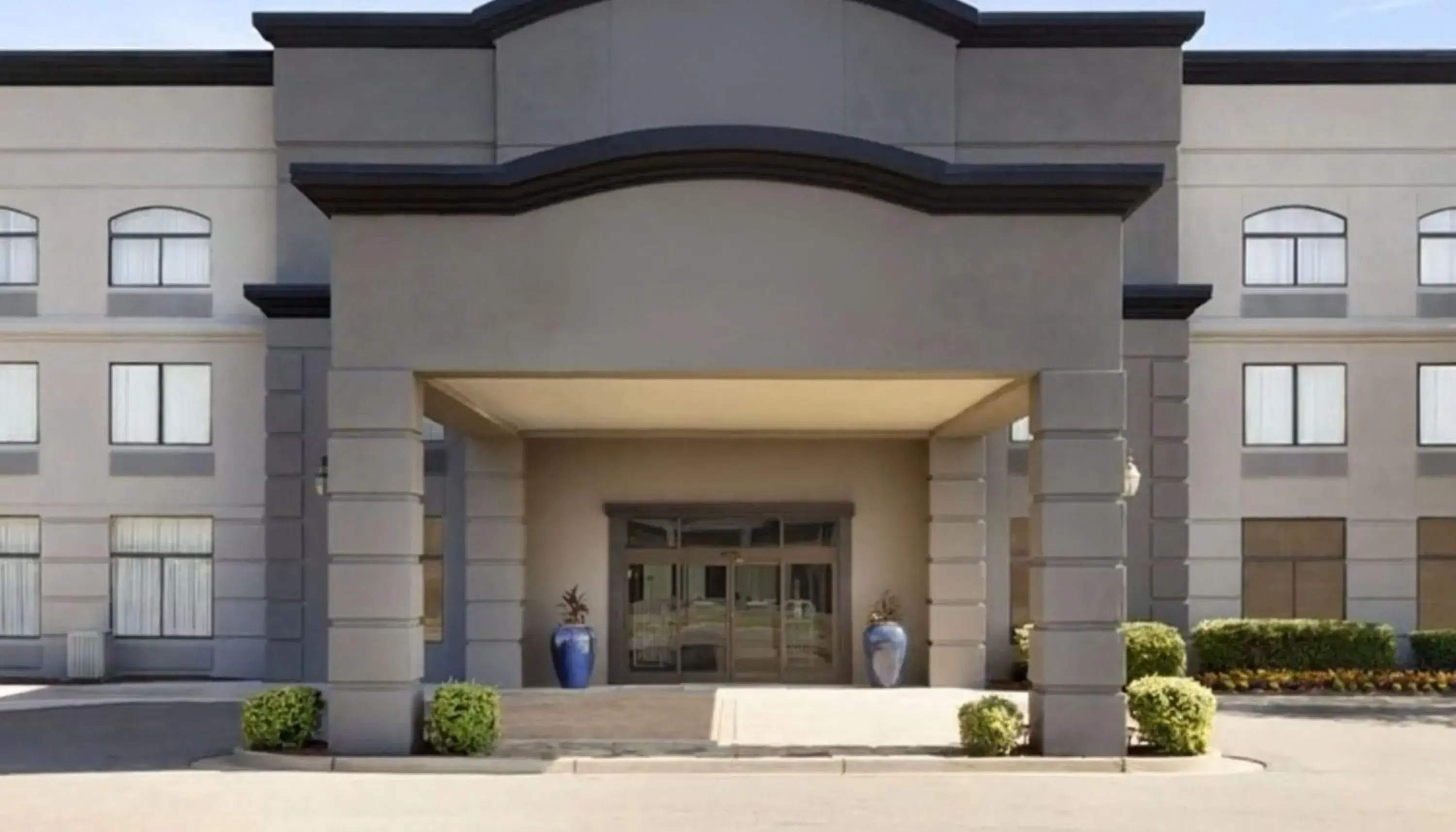 Property building in Townhome Inn & Suites by IHG Property building in Townhome Inn & Suites by IHG