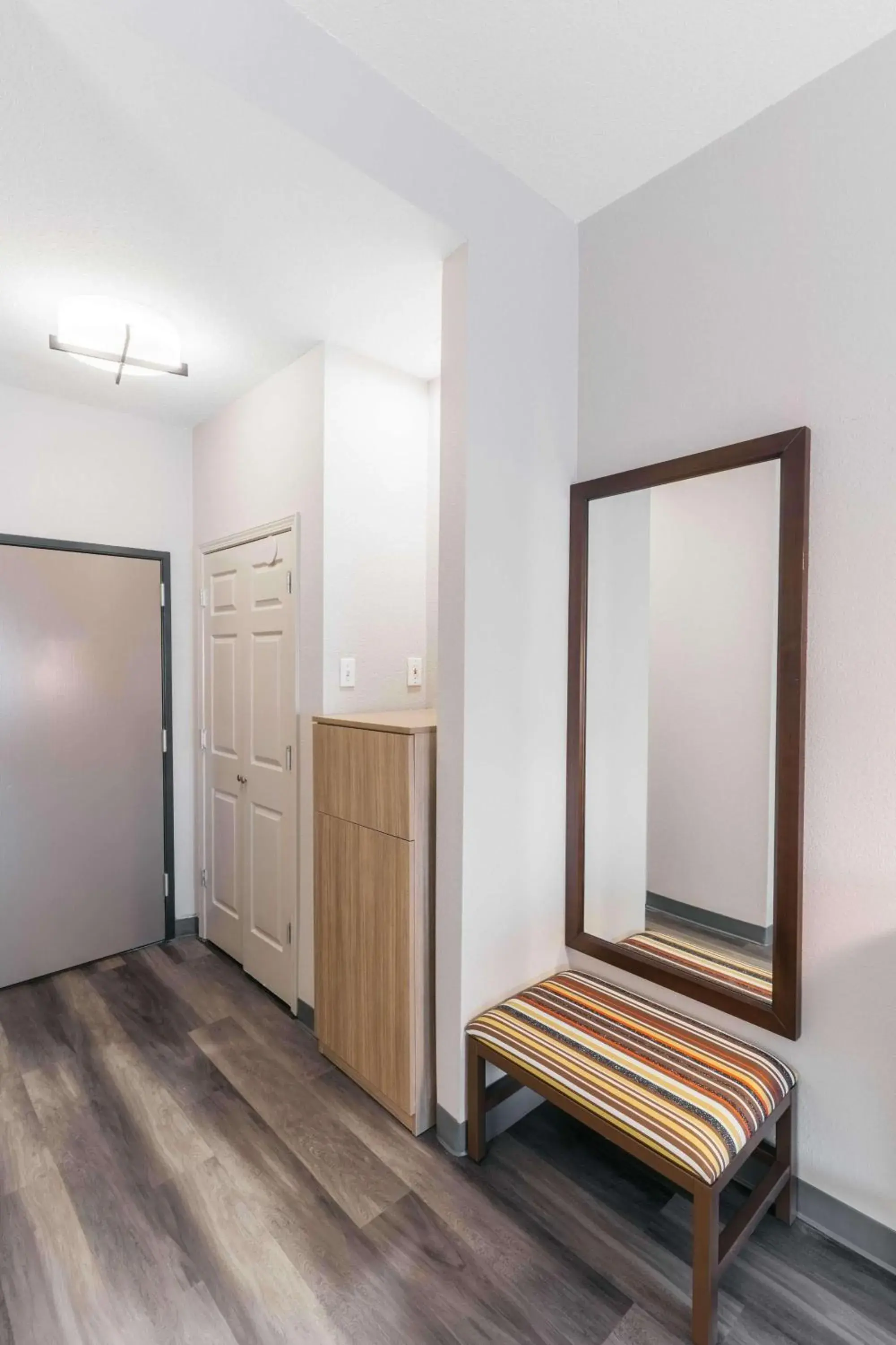 Bedroom in Country Inn & Suites by Radisson, Wolfchase-Memphis, TN Bedroom in Country Inn & Suites by Radisson, Wolfchase-Memphis, TN