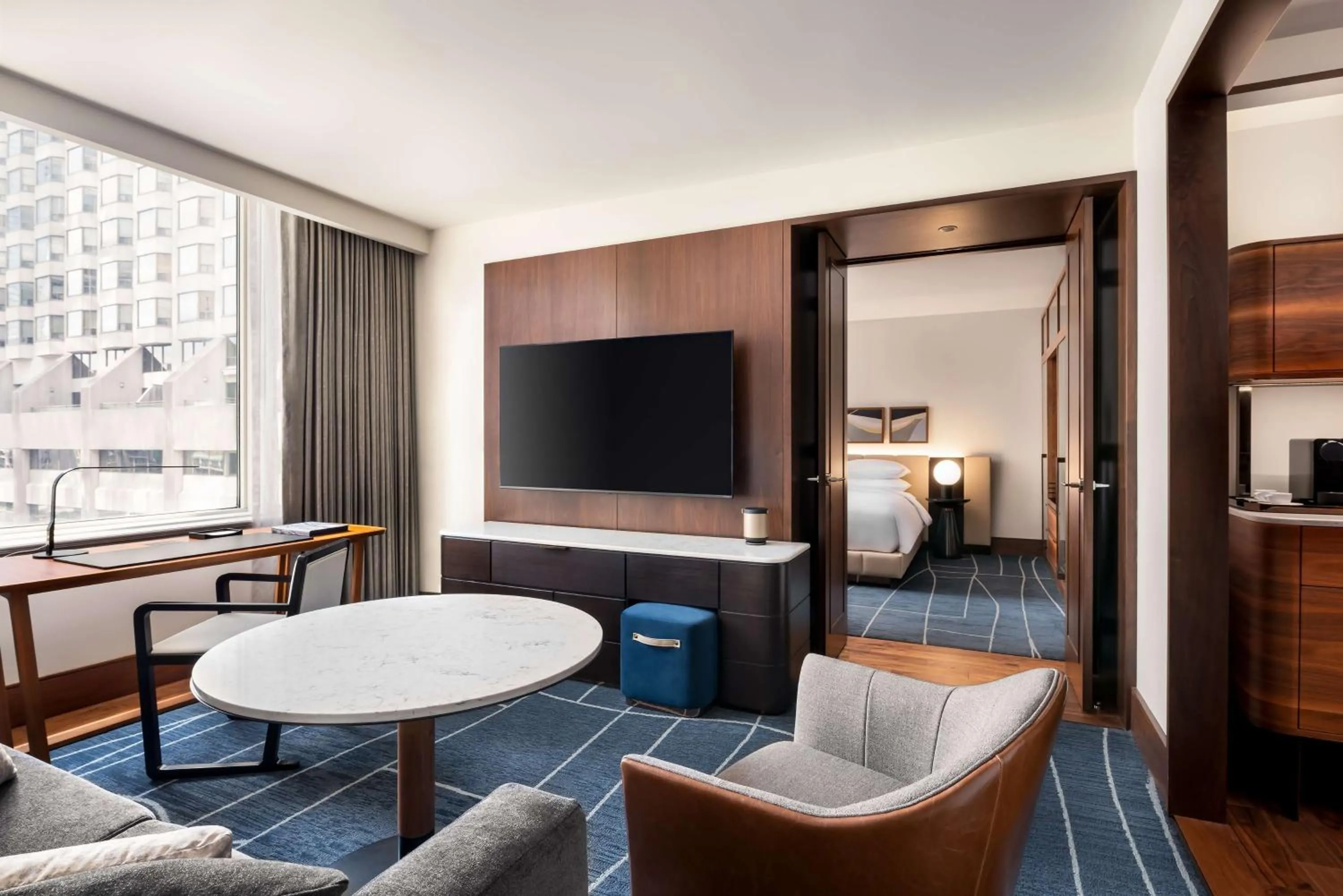 Bedroom, Bed in Park Hyatt Toronto