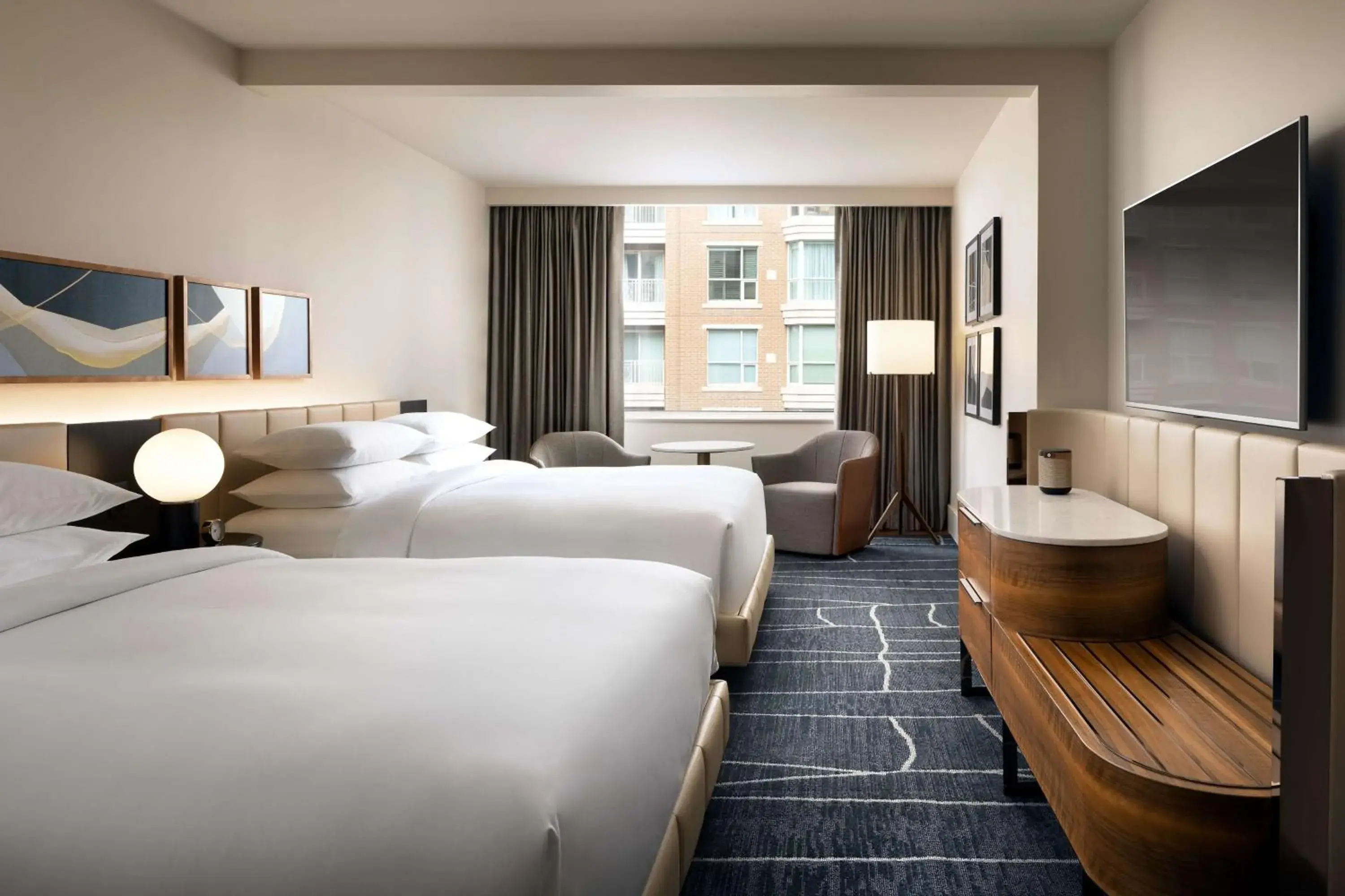 Bedroom, Bed in Park Hyatt Toronto Bedroom, Bed in Park Hyatt Toronto