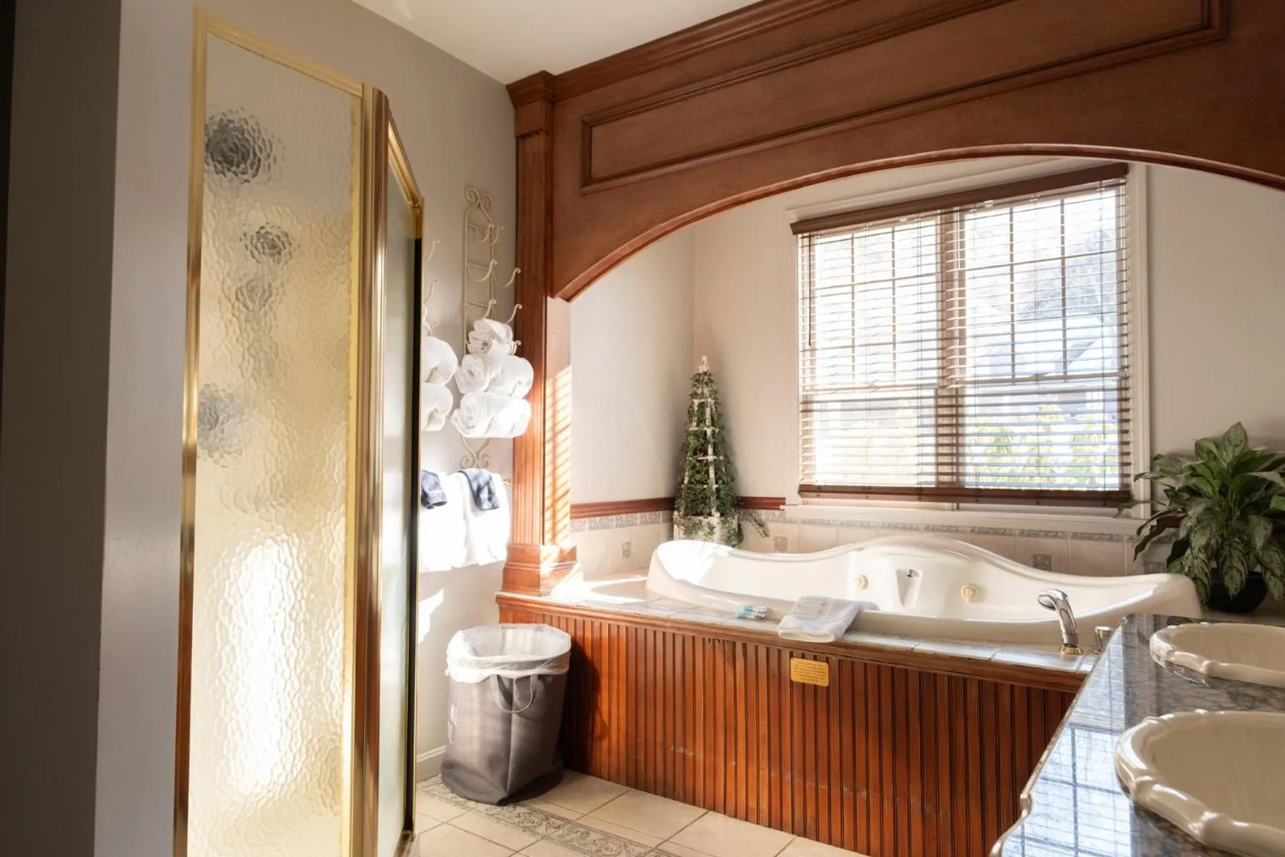 Hot Tub in Nordic Village Condominium Resort