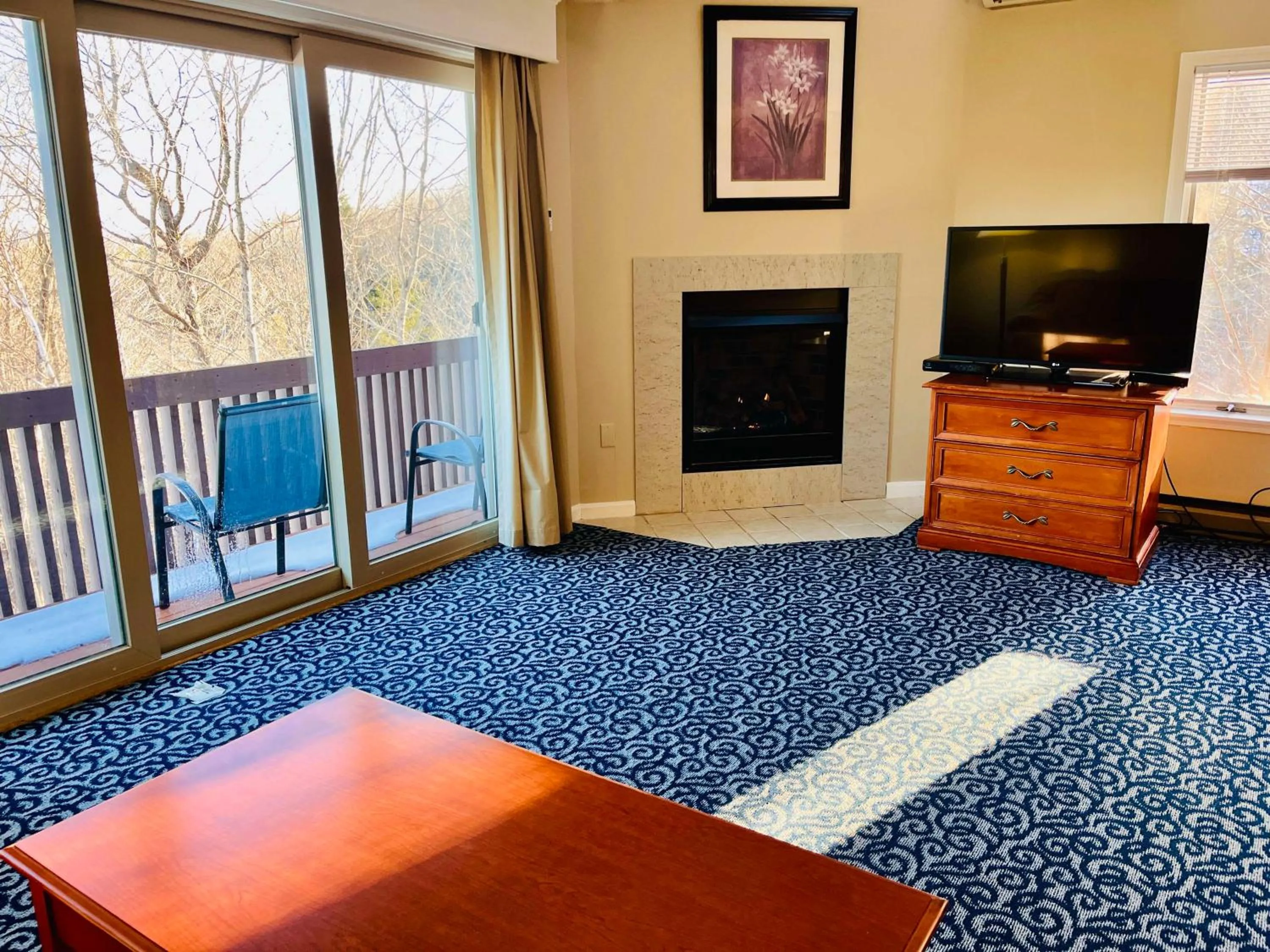 Living room in Nordic Village Condominium Resort