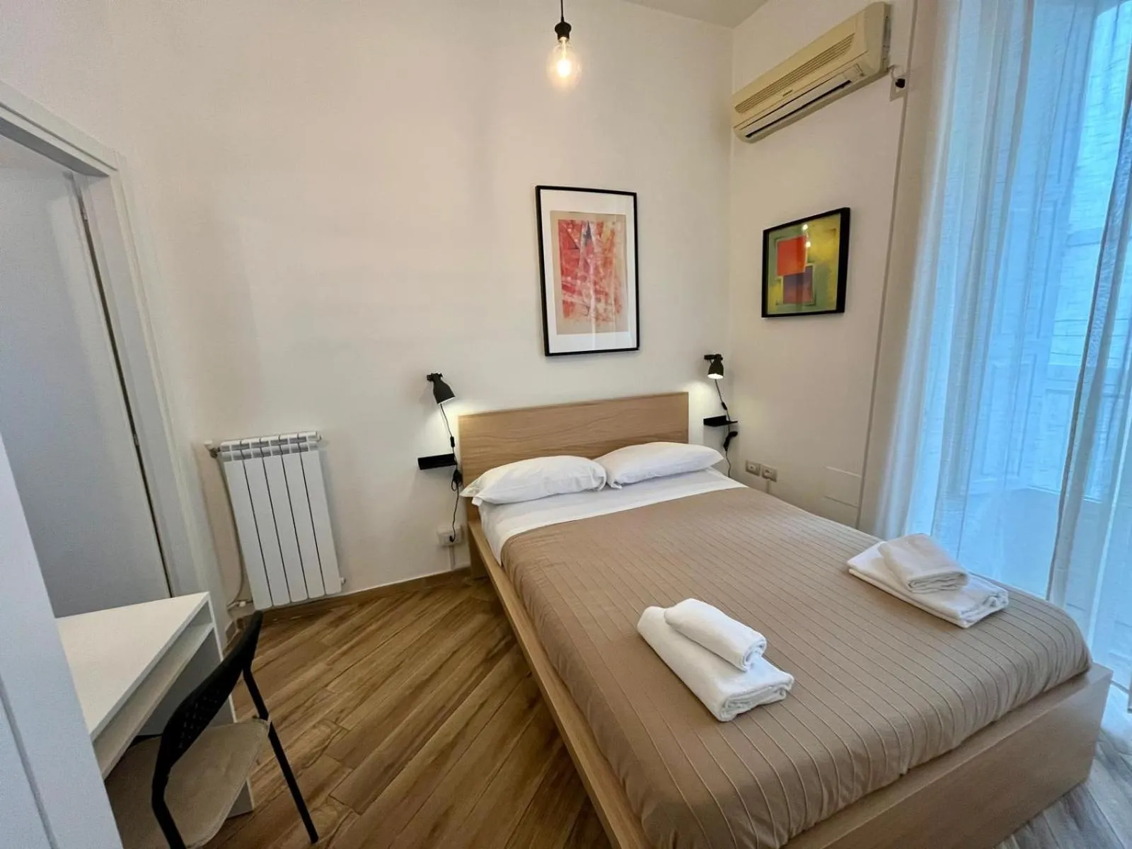 Bedroom, Bed in GuestHouse Marcanto - Duomo