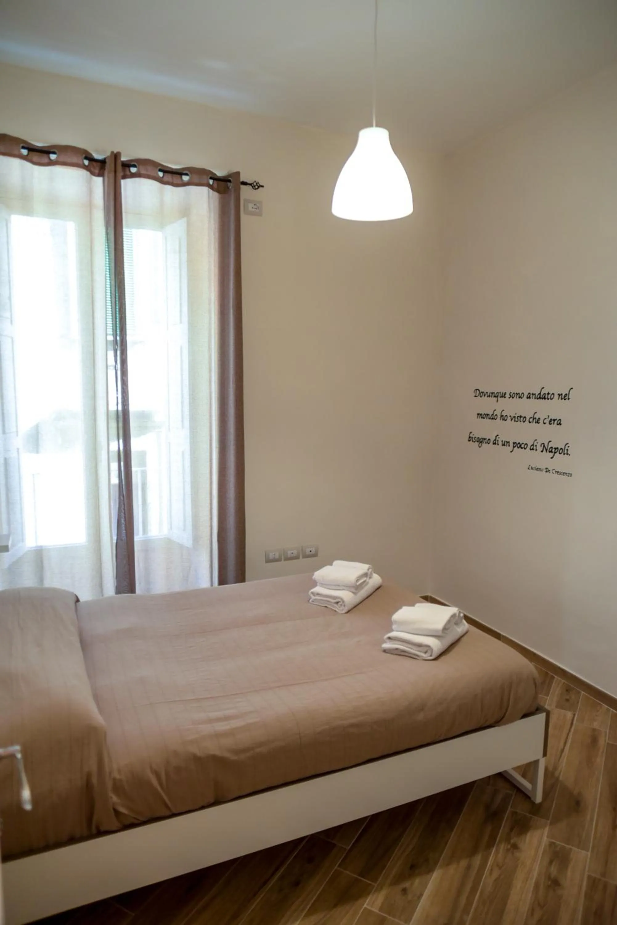 Bedroom, Bed in GuestHouse Marcanto - Duomo