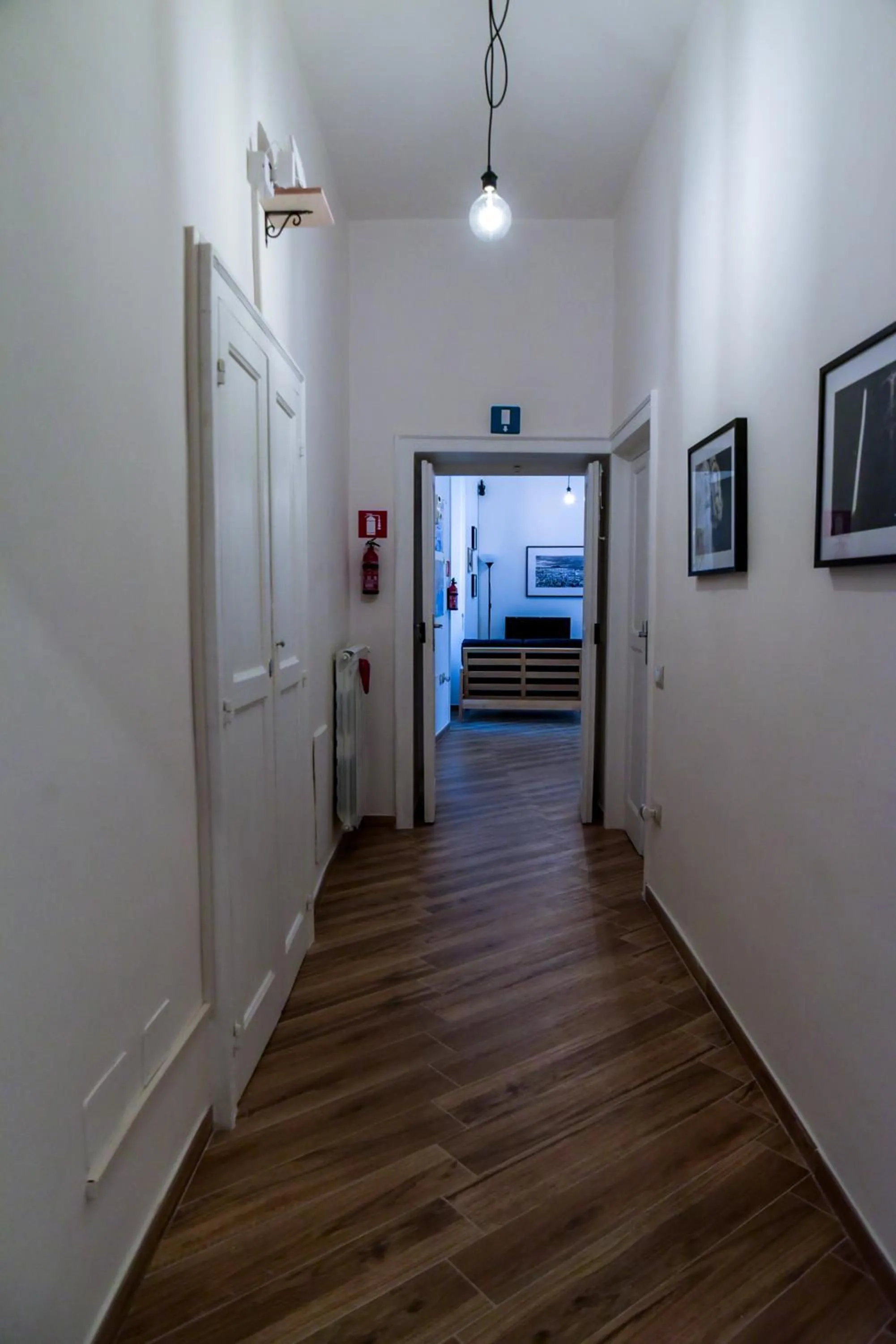 Communal lounge/ TV room in GuestHouse Marcanto - Duomo