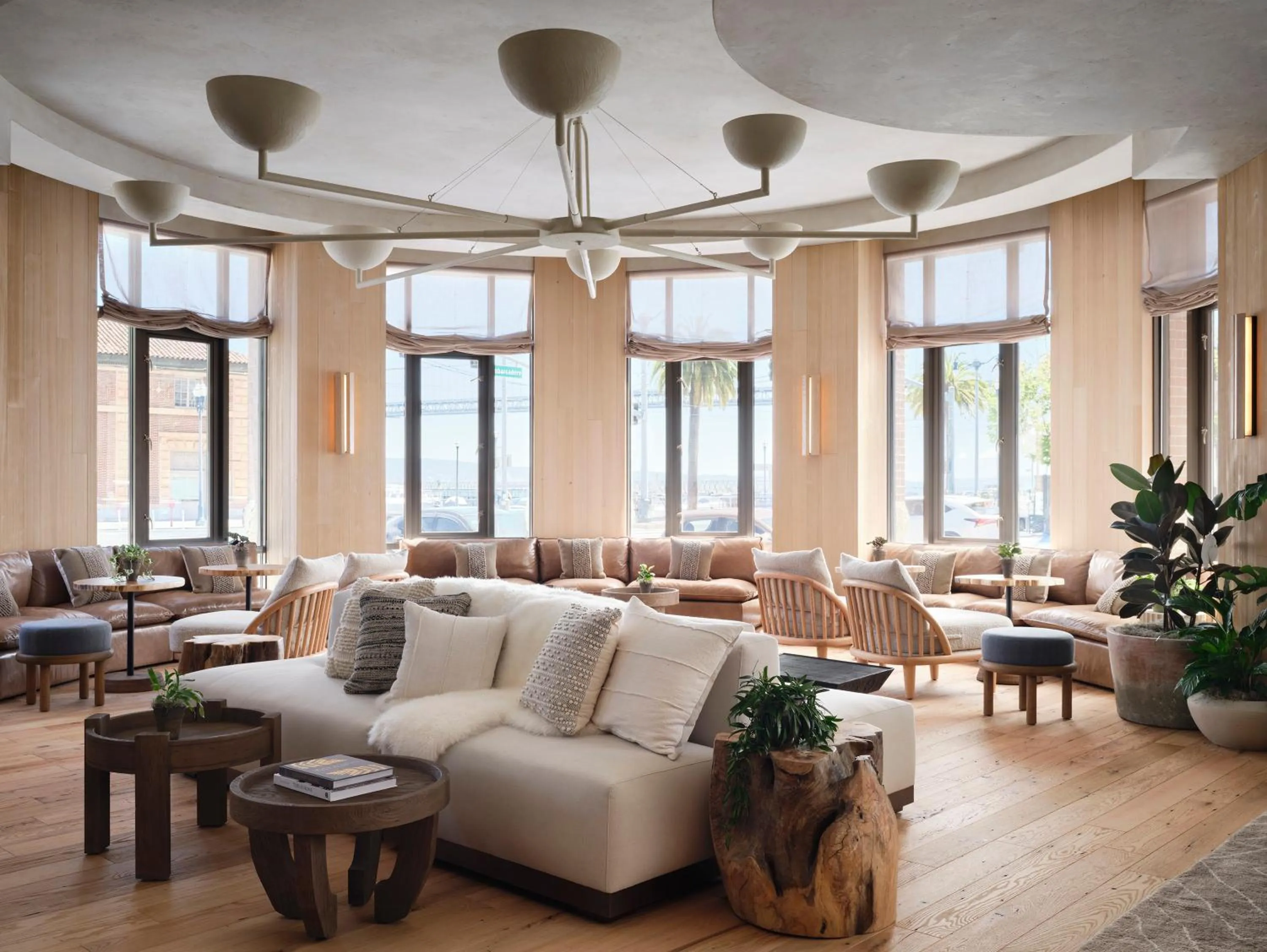 Lounge or bar in 1 Hotel San Francisco