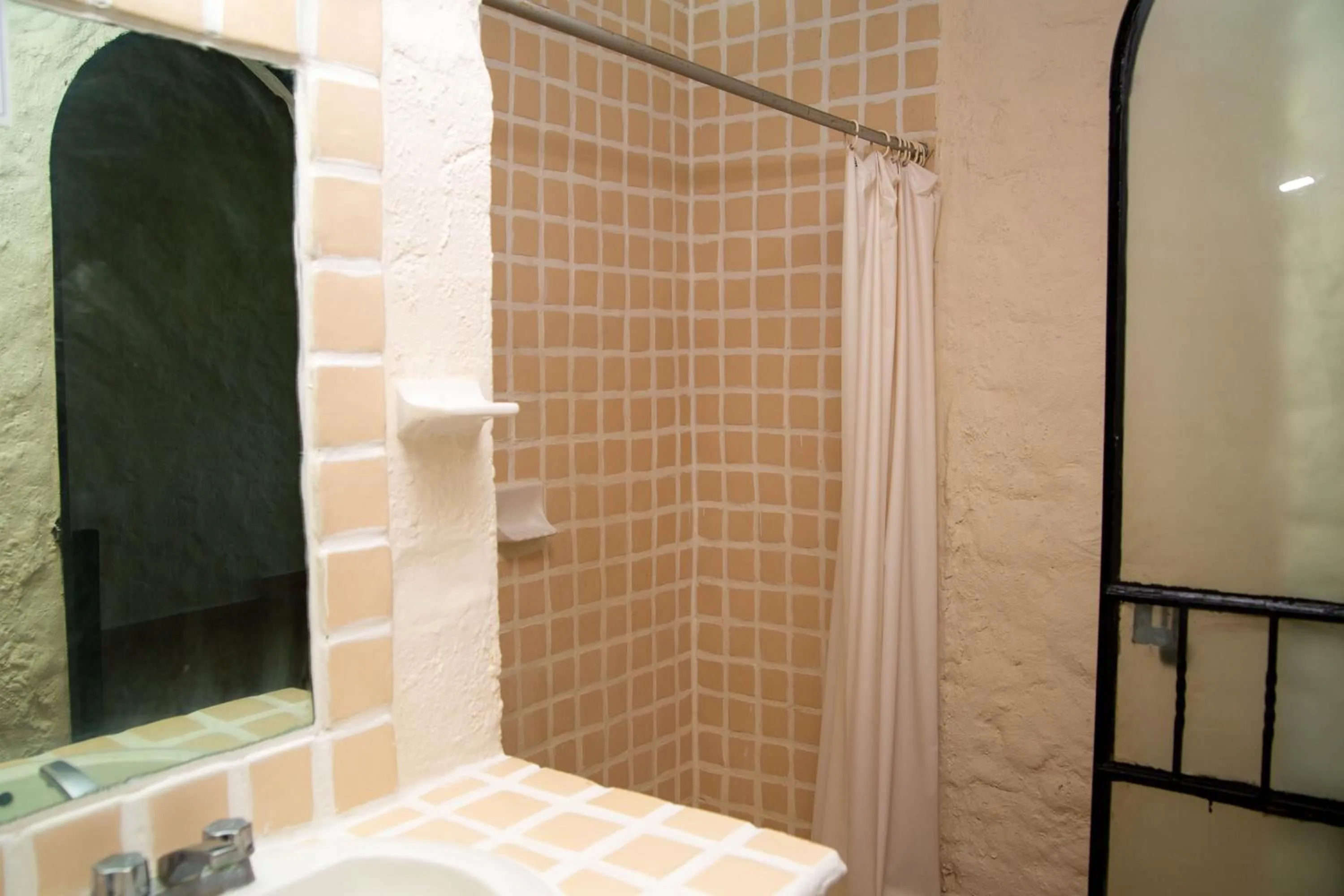 Bathroom in Hotel Puerta Del Mar Ixtapa
