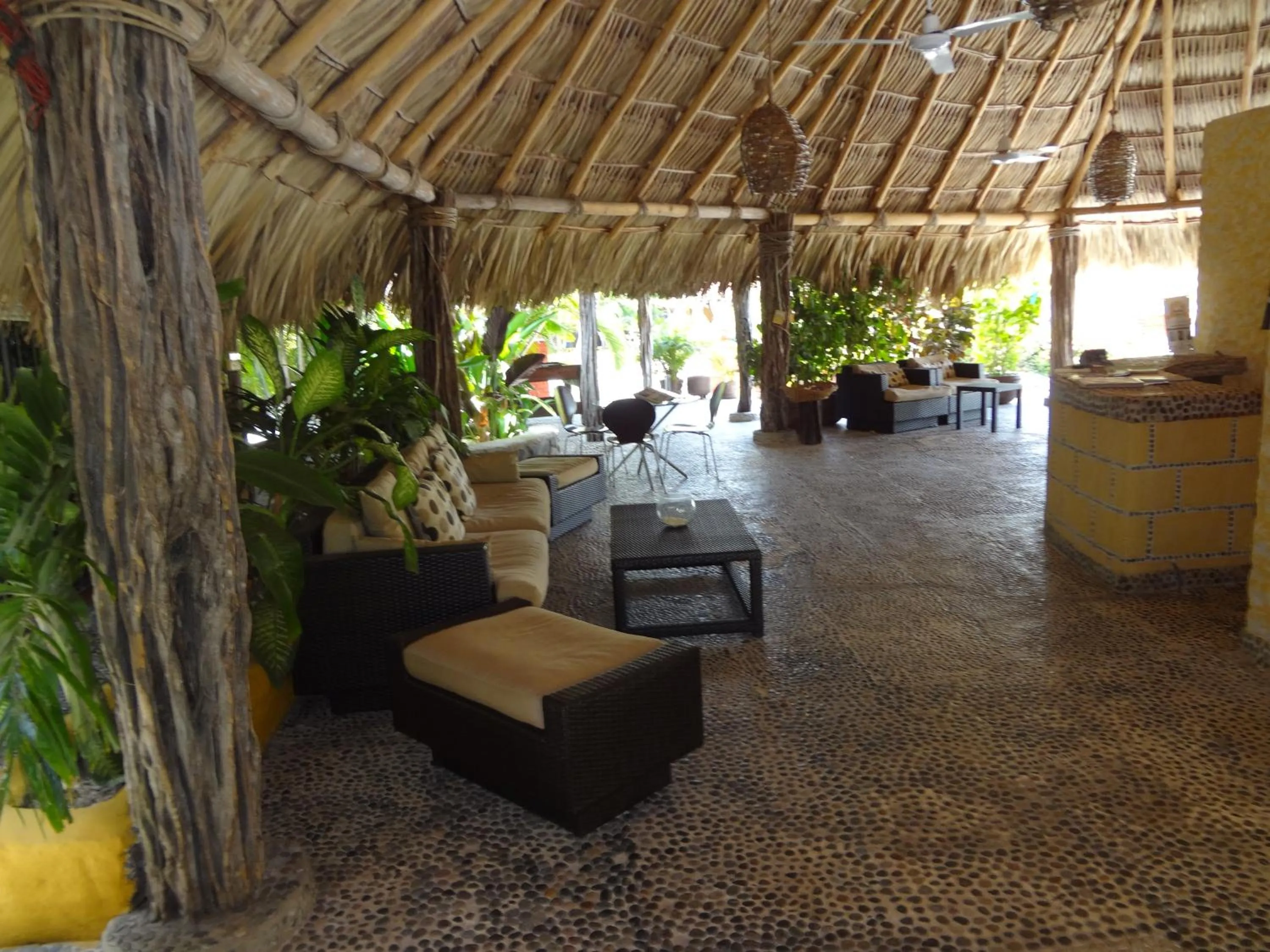 Lobby or reception in Hotel Puerta Del Mar Ixtapa