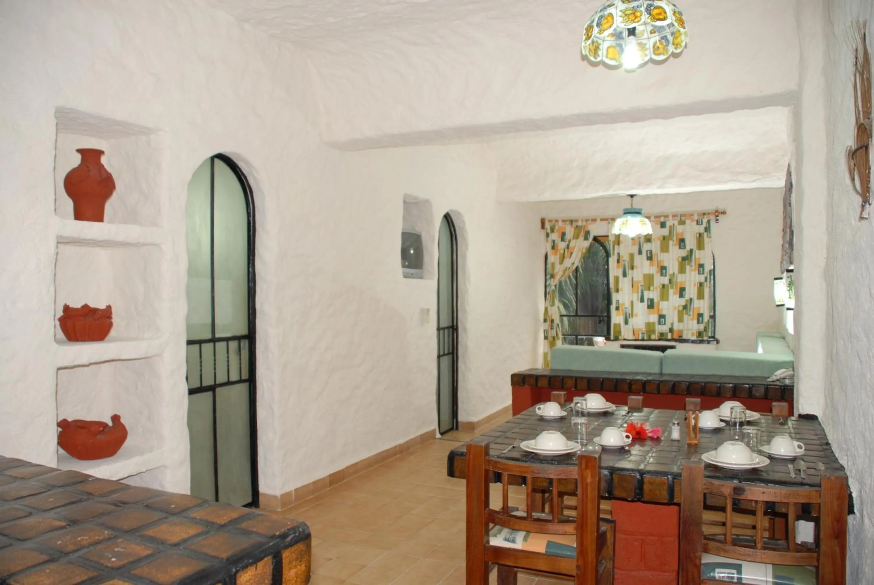 Dining area in Hotel Puerta Del Mar Ixtapa