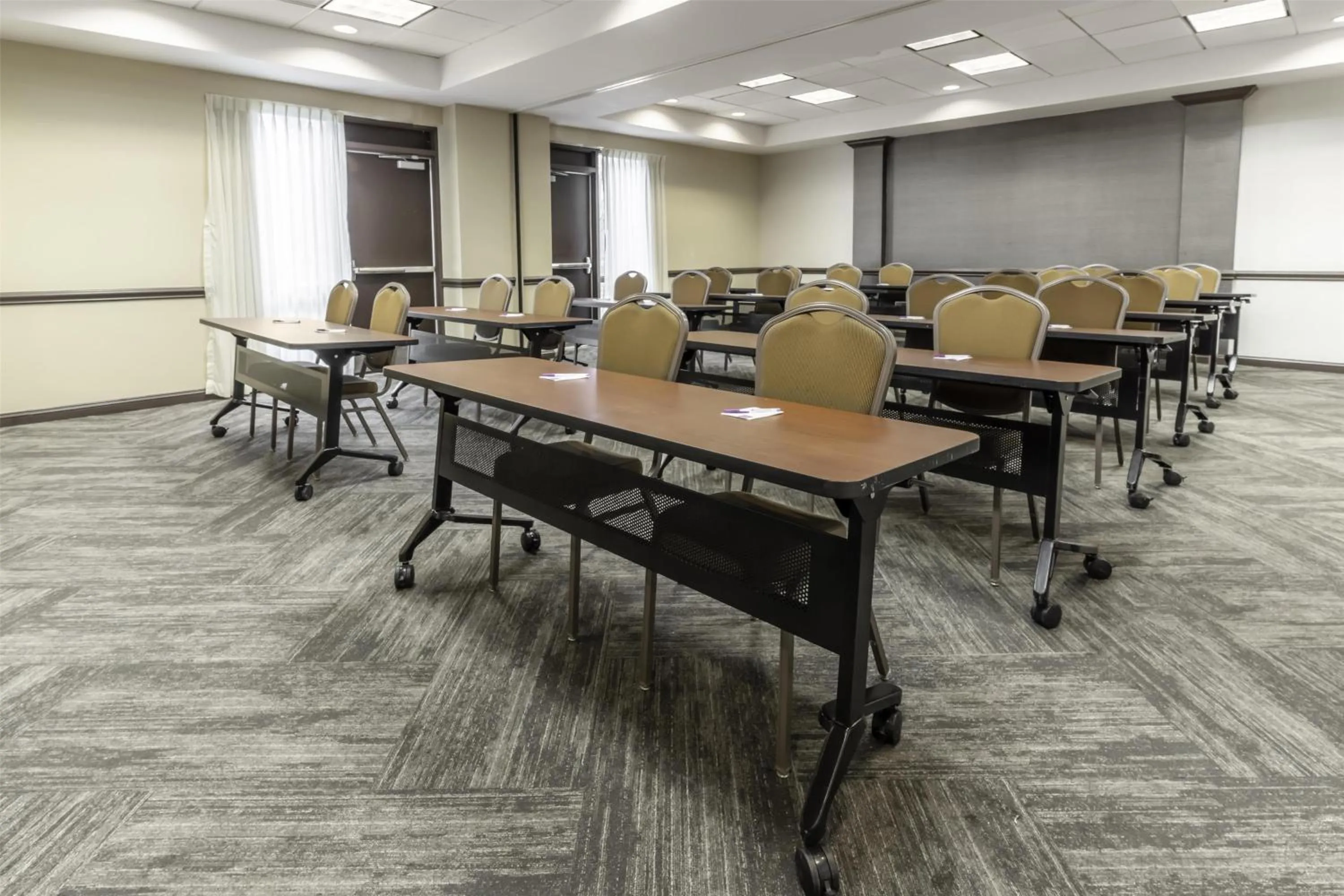 Meeting/conference room in Hyatt Place Charlotte Airport Billy Graham Parkway