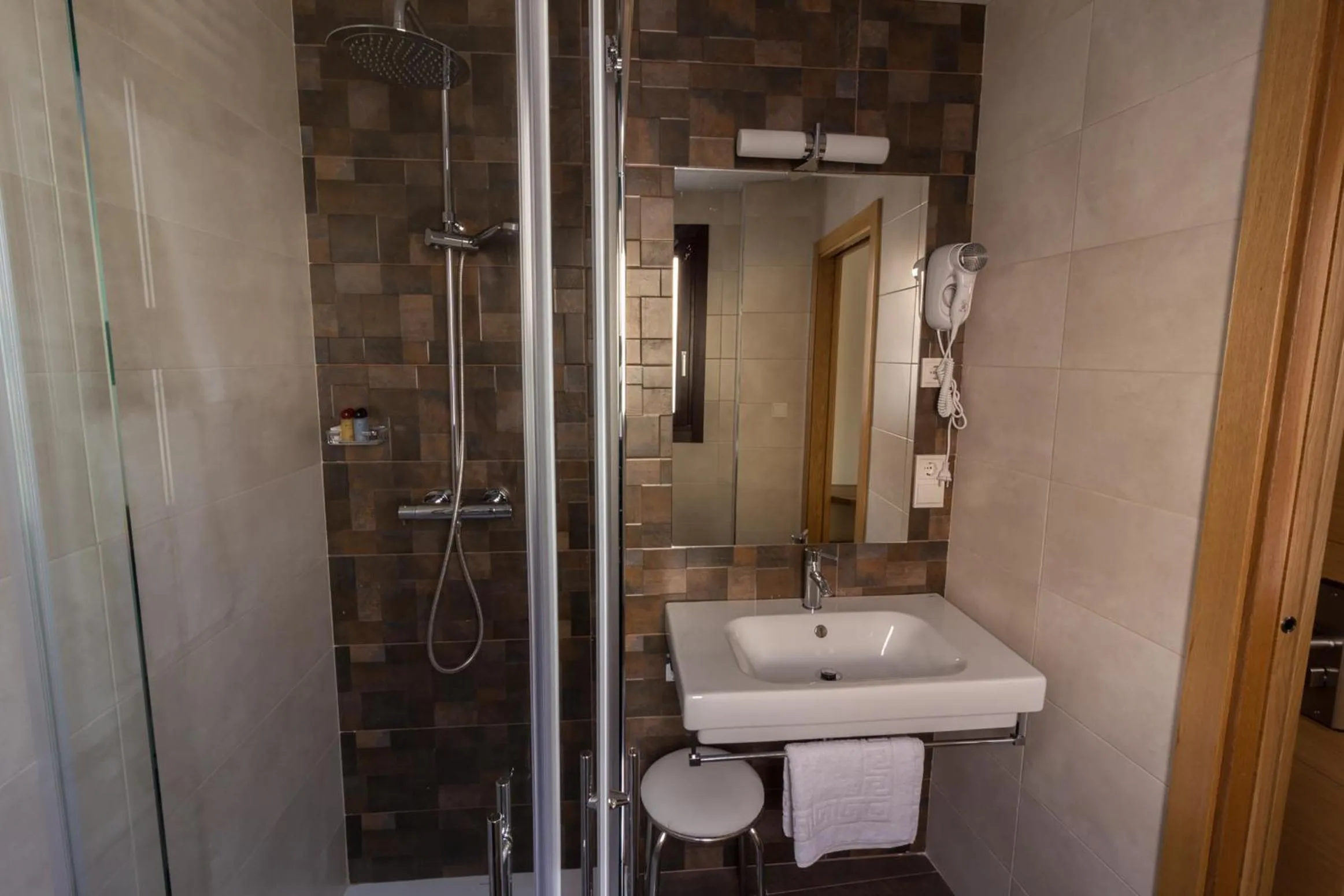 Bathroom in Hotel Novo Cándido