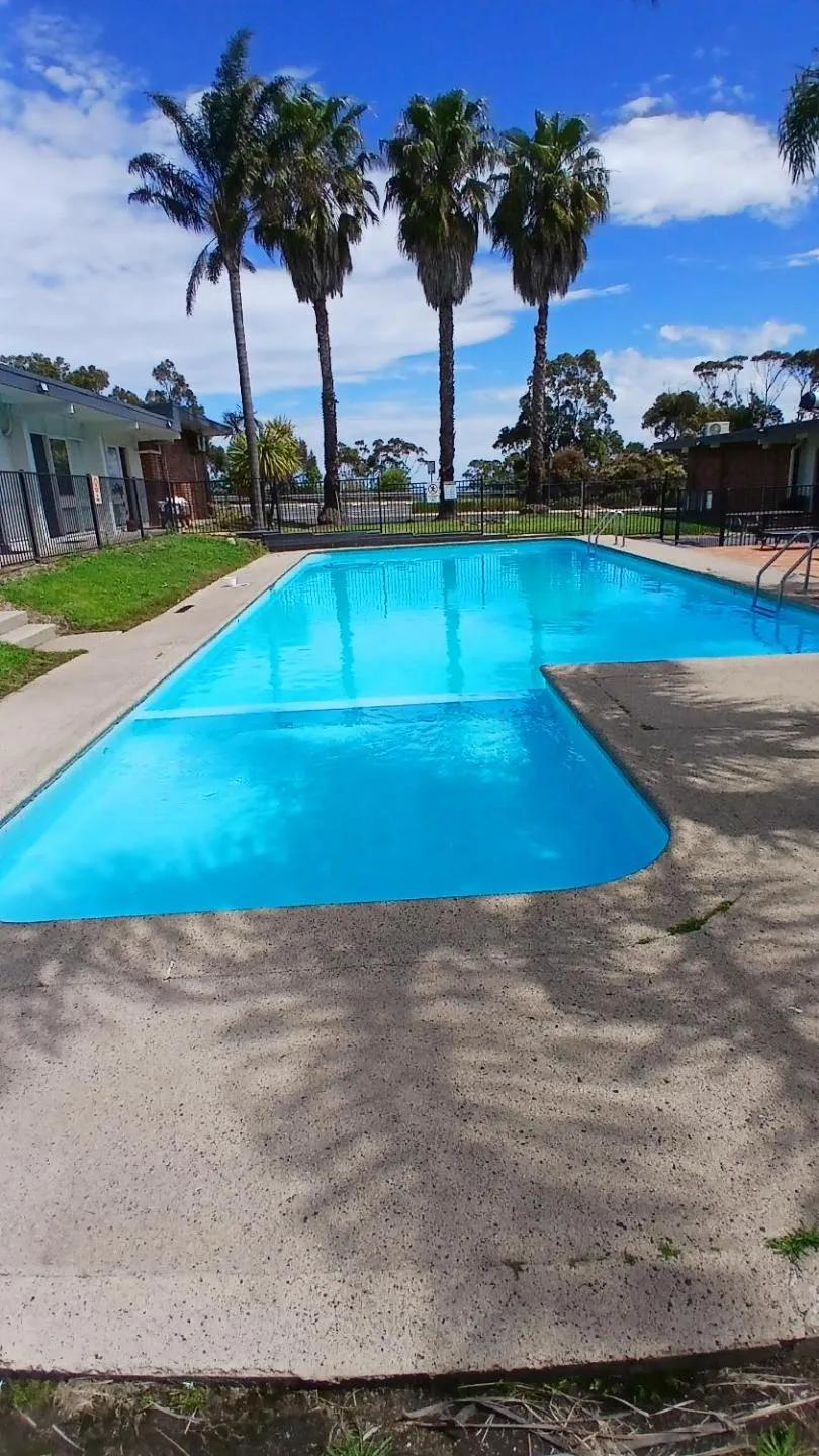  in Ocean Views Motel Lakes Entrance