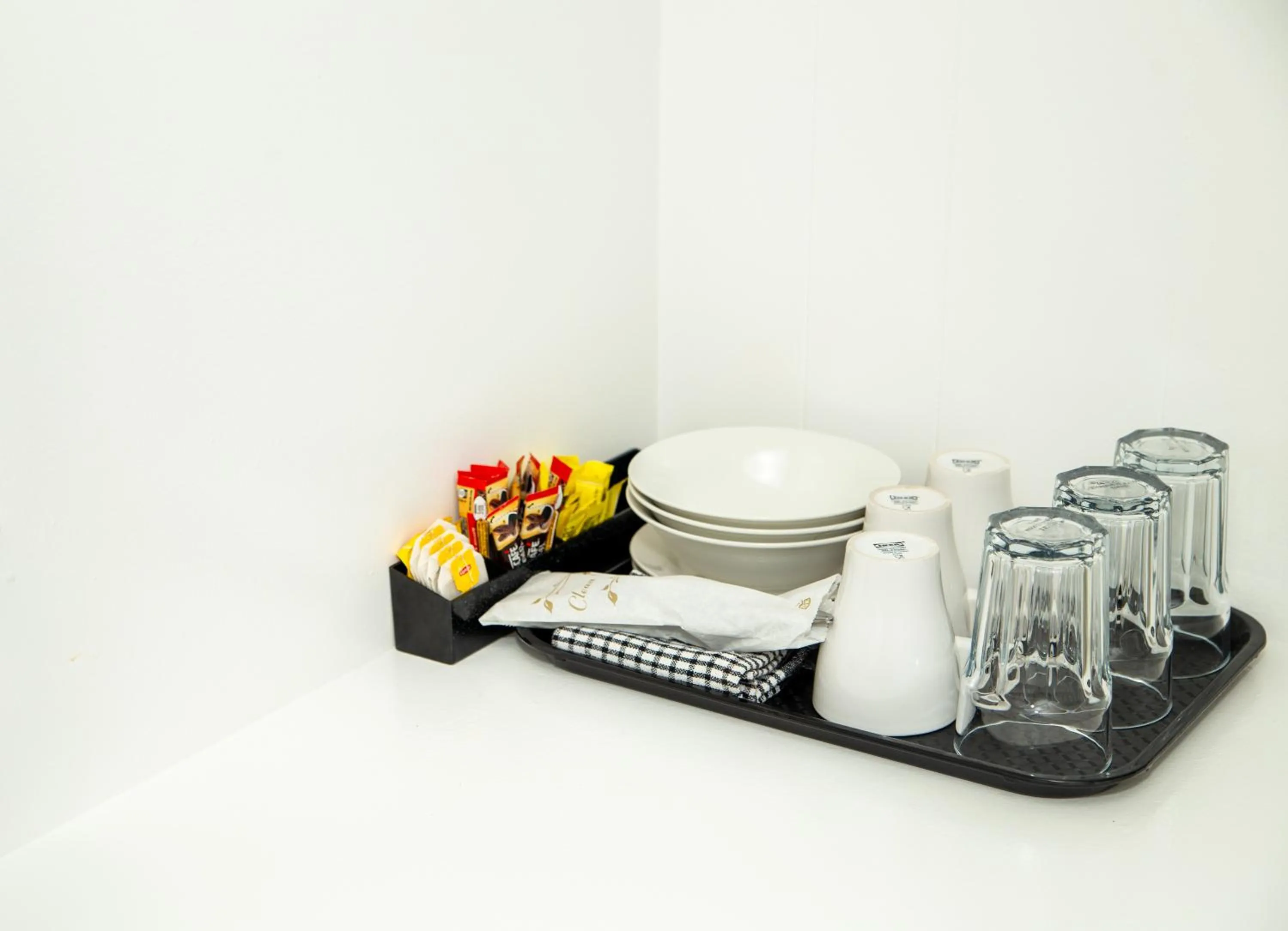 Food and drinks in Ocean Views Motel Lakes Entrance