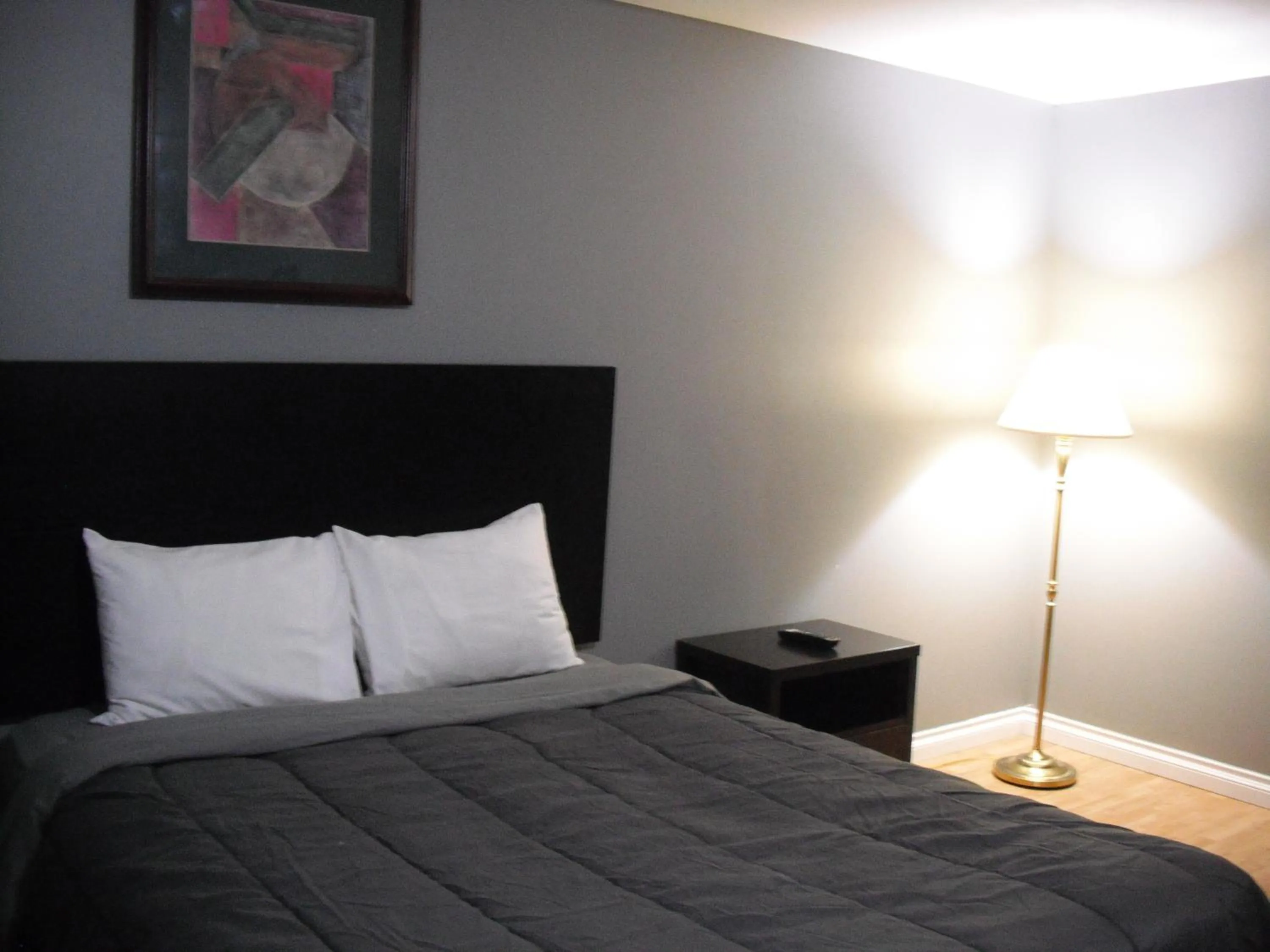 Bed in Eastwood Motel