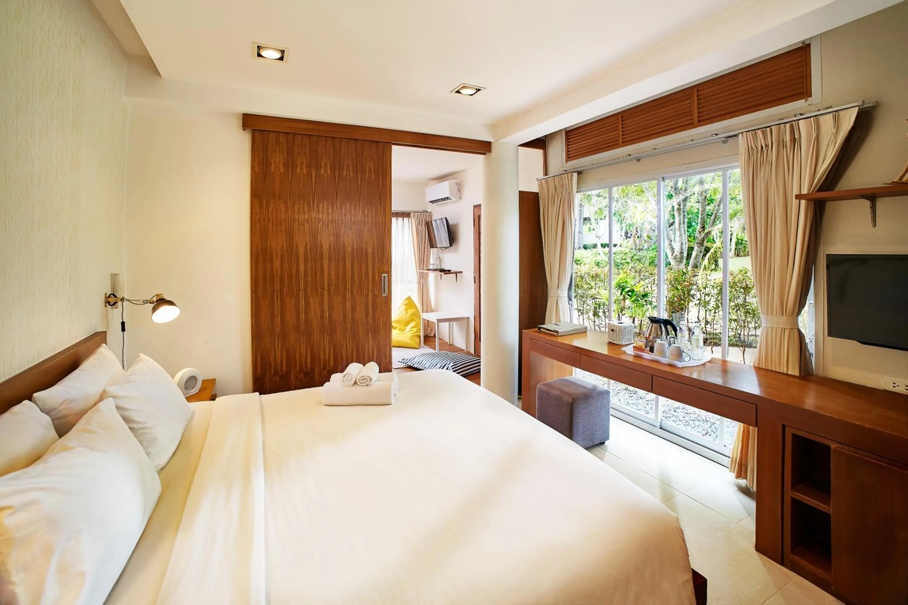 Bedroom, Bed in Bandara On Sea, Rayong