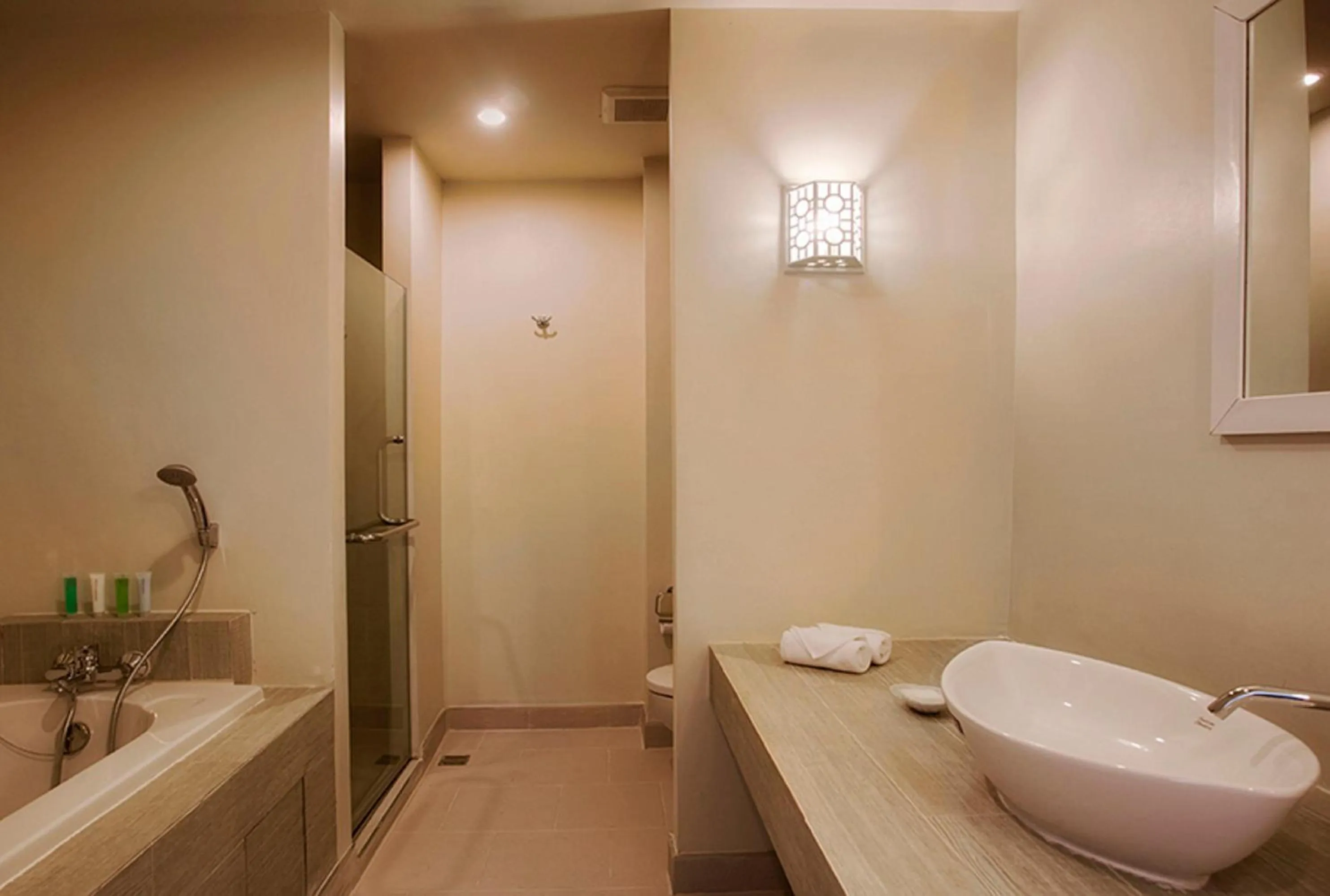 Shower in Bandara On Sea, Rayong