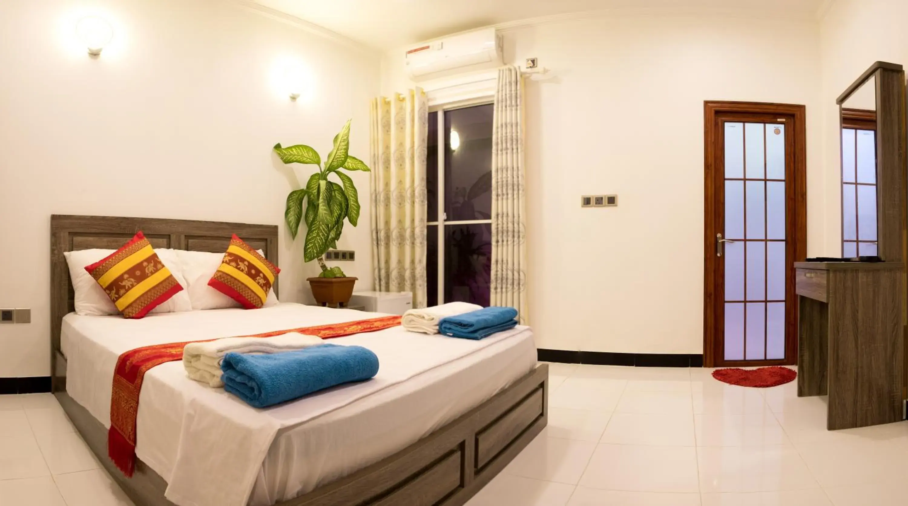 Deluxe King Room - single occupancy in Athiriveli Deluxe King Room - single occupancy in Athiriveli
