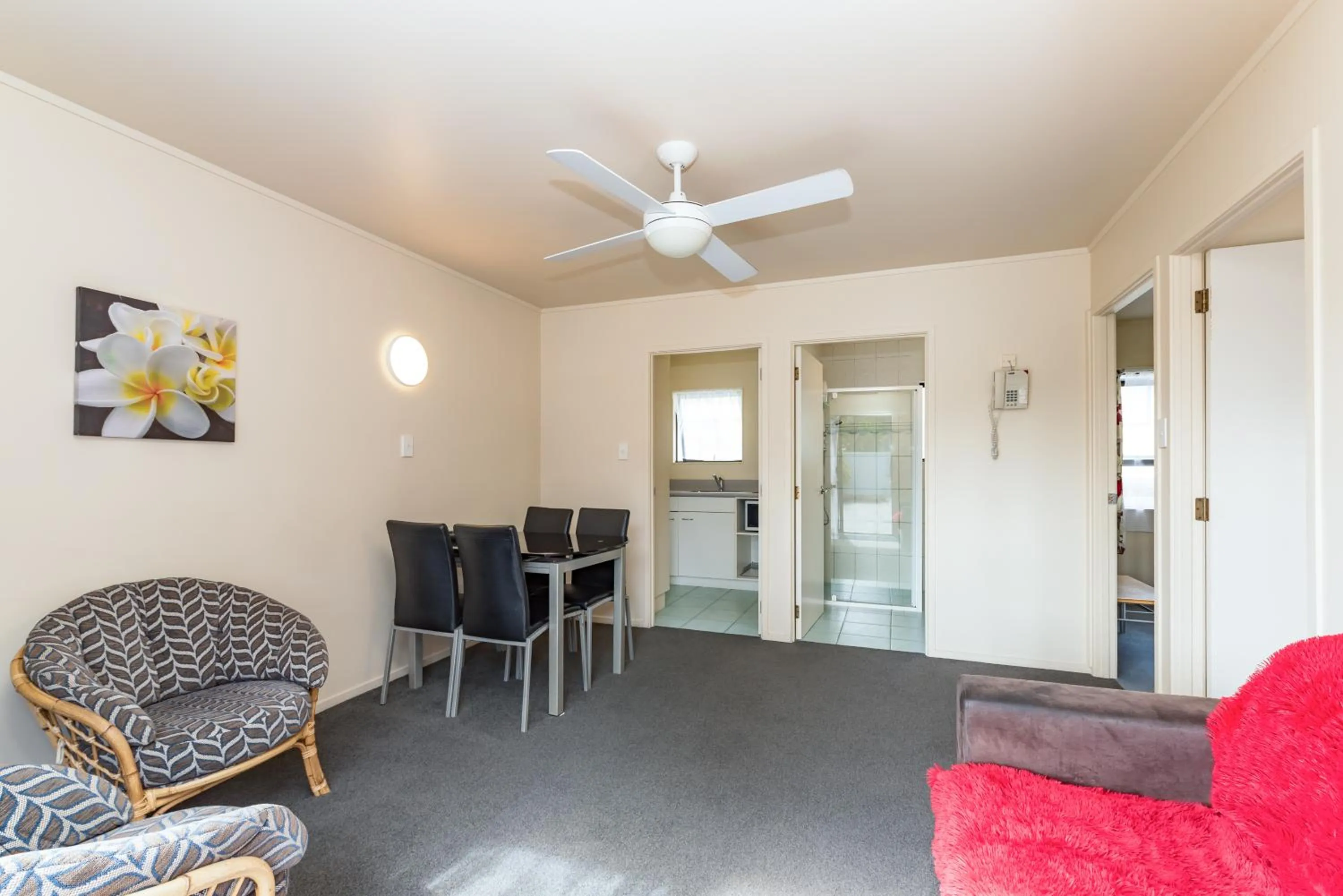 Living room in Dolphin Motel