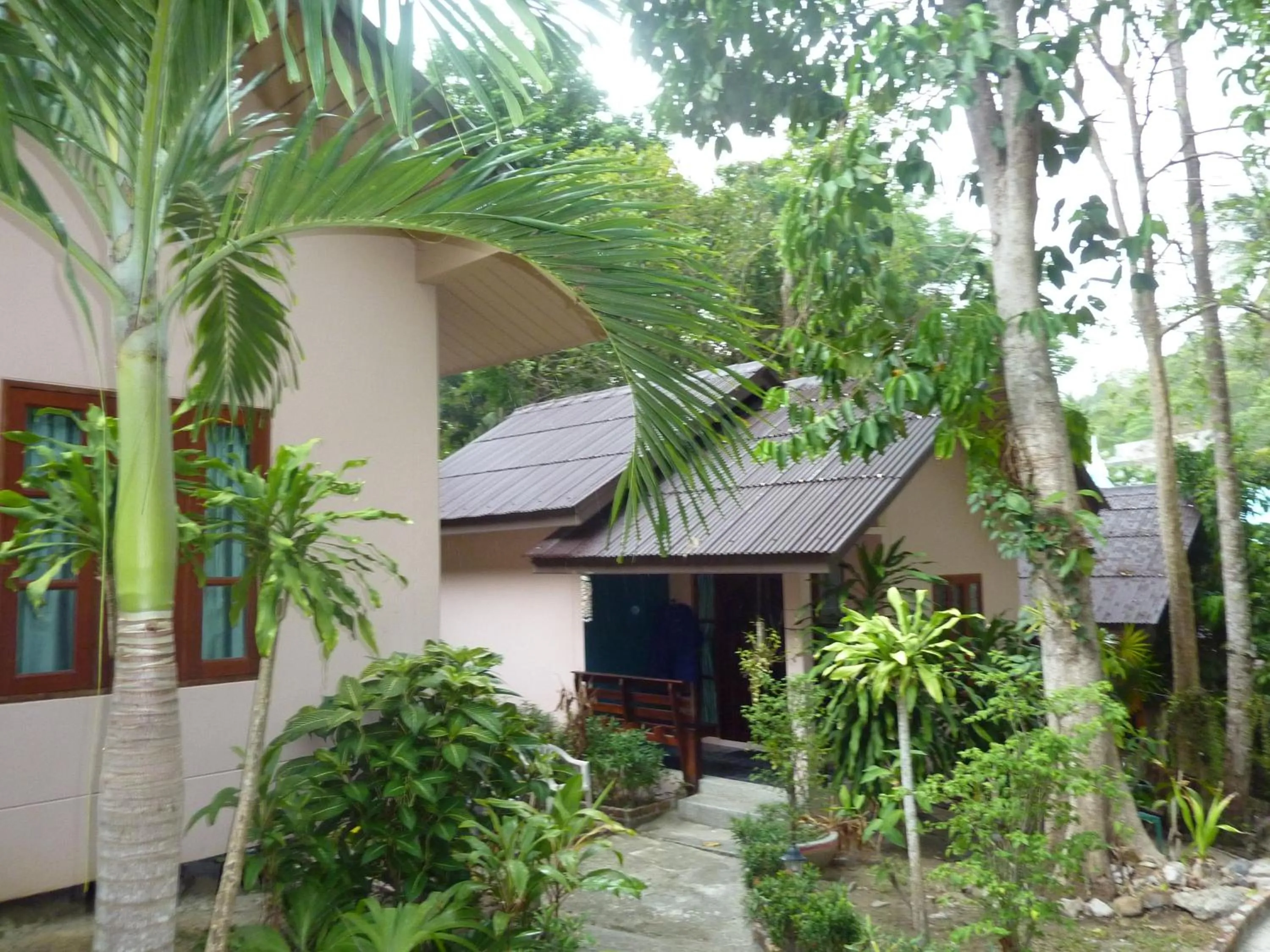 Facade/entrance in Aonang Green Park Bungalow