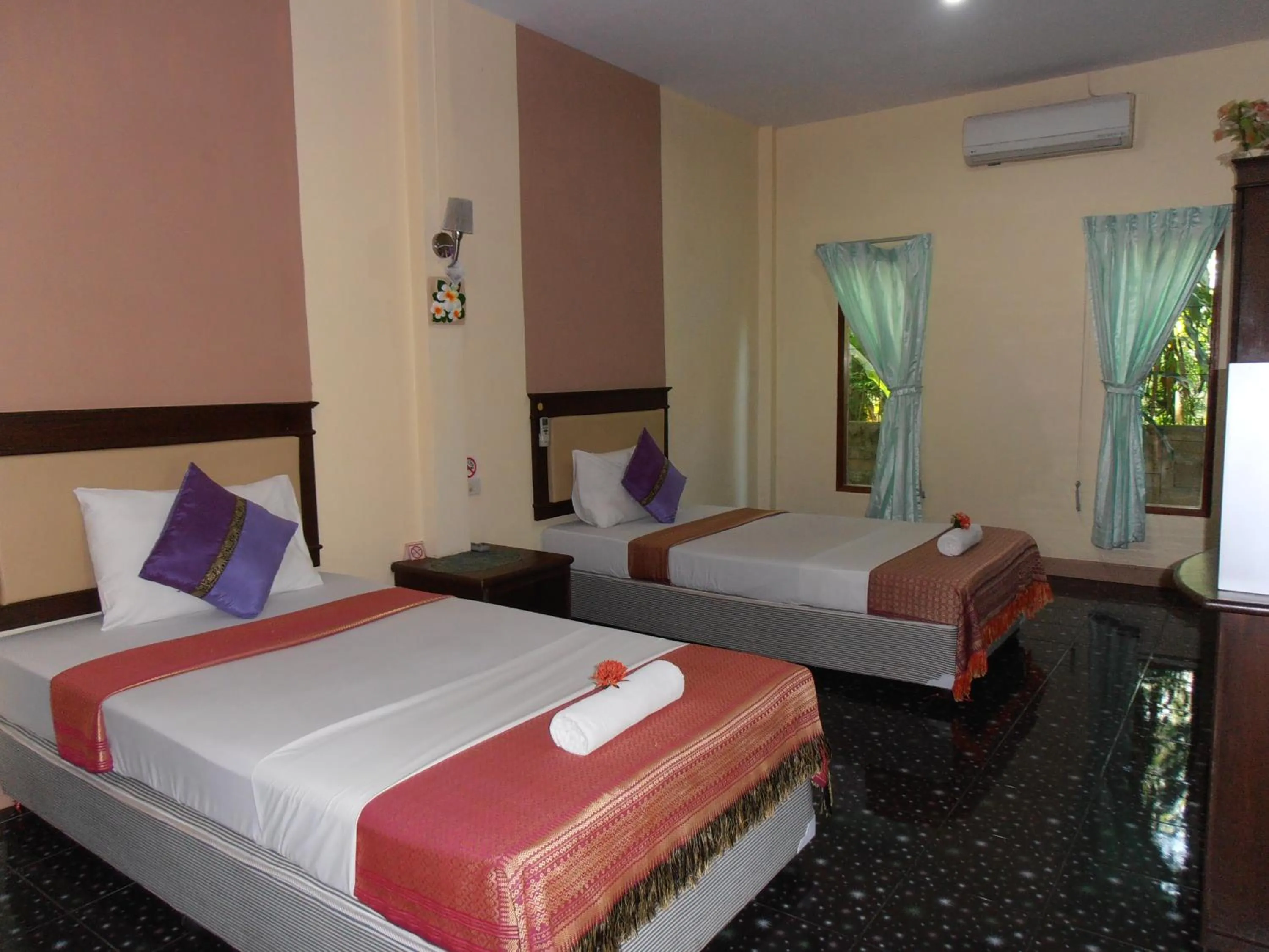 Photo of the whole room, Bed in Aonang Green Park Bungalow