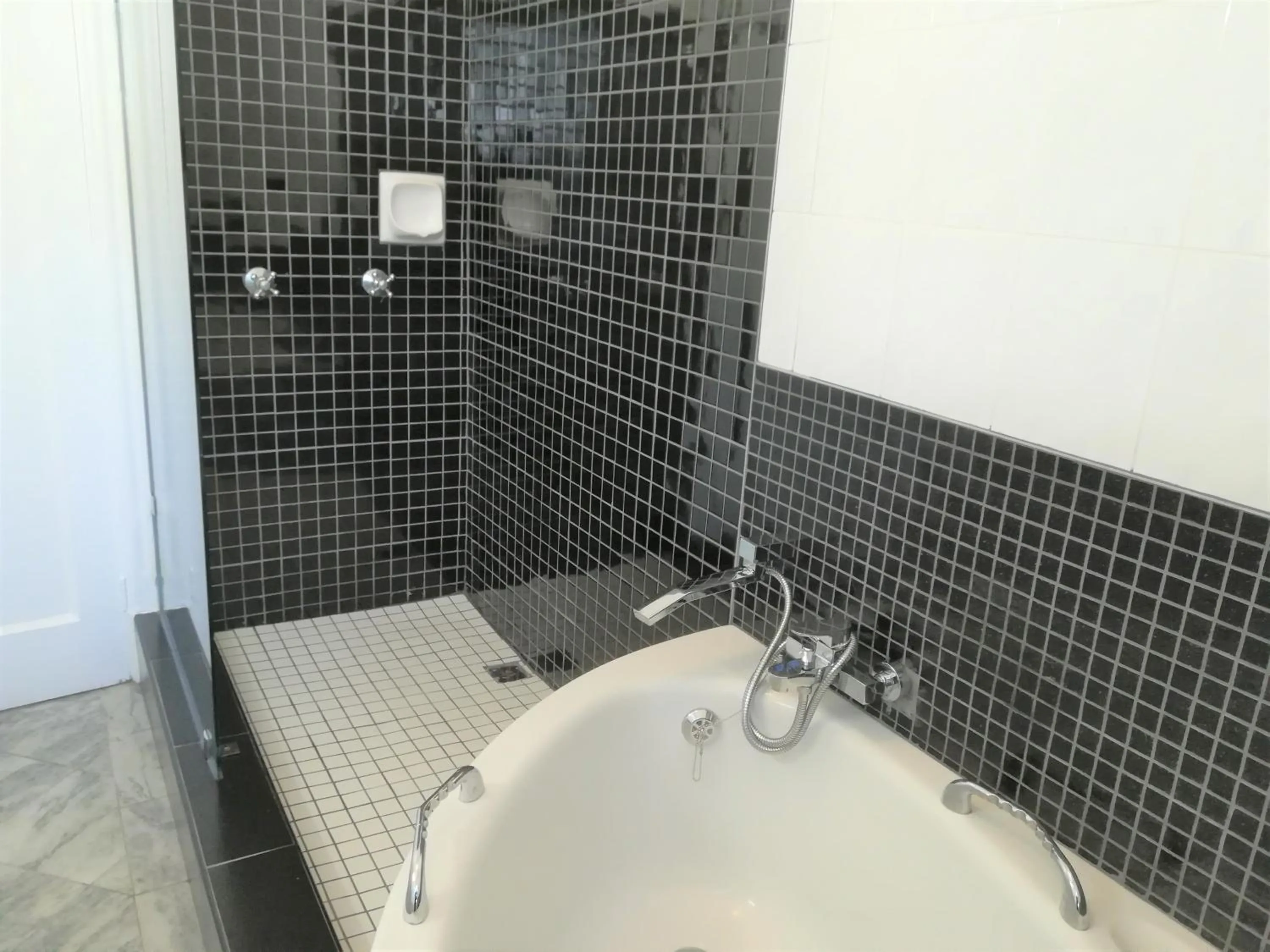 Shower in Eastbury Cottage