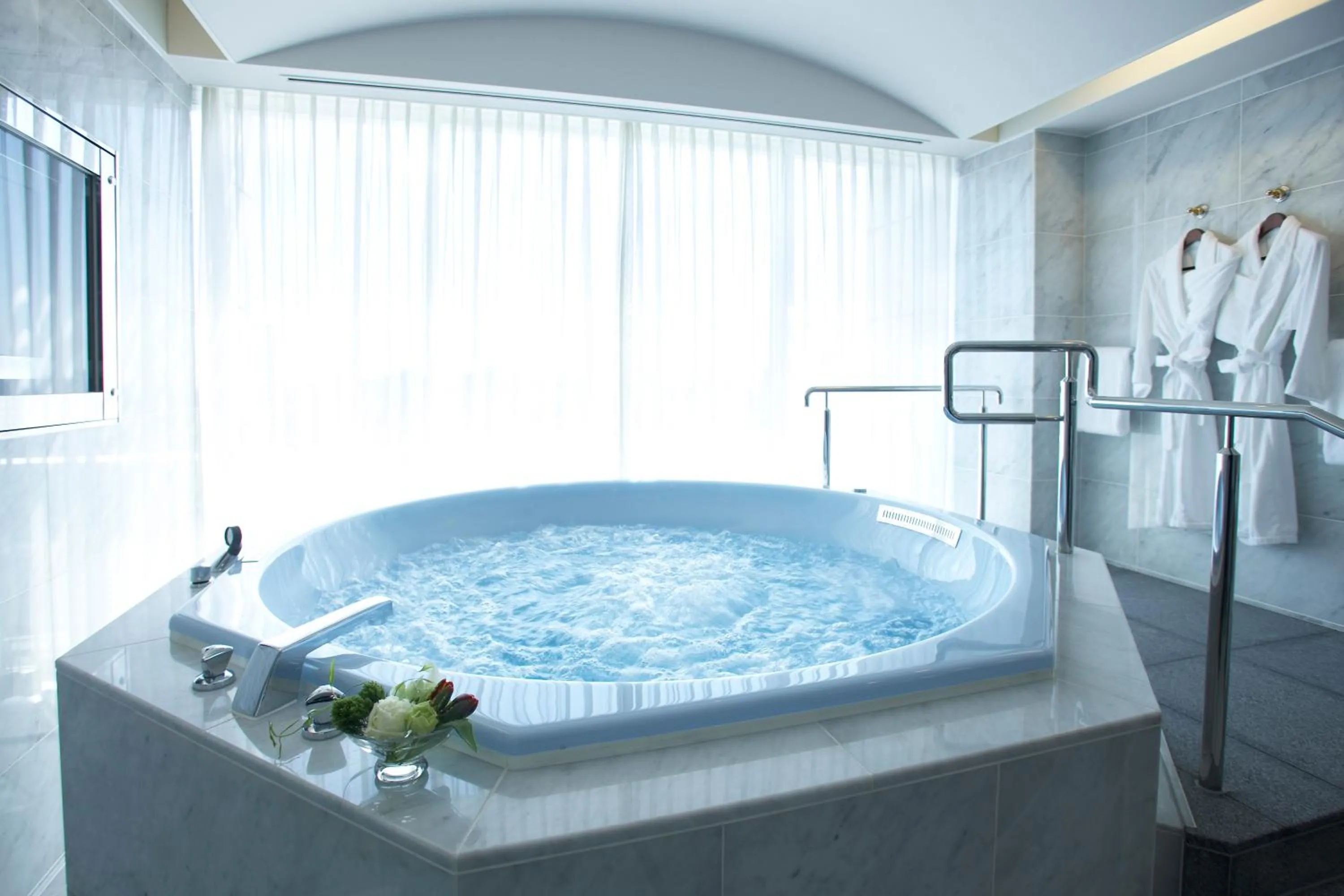 Bath in The Prince Park Tower Tokyo - Preferred Hotels & Resorts, LVX Collection