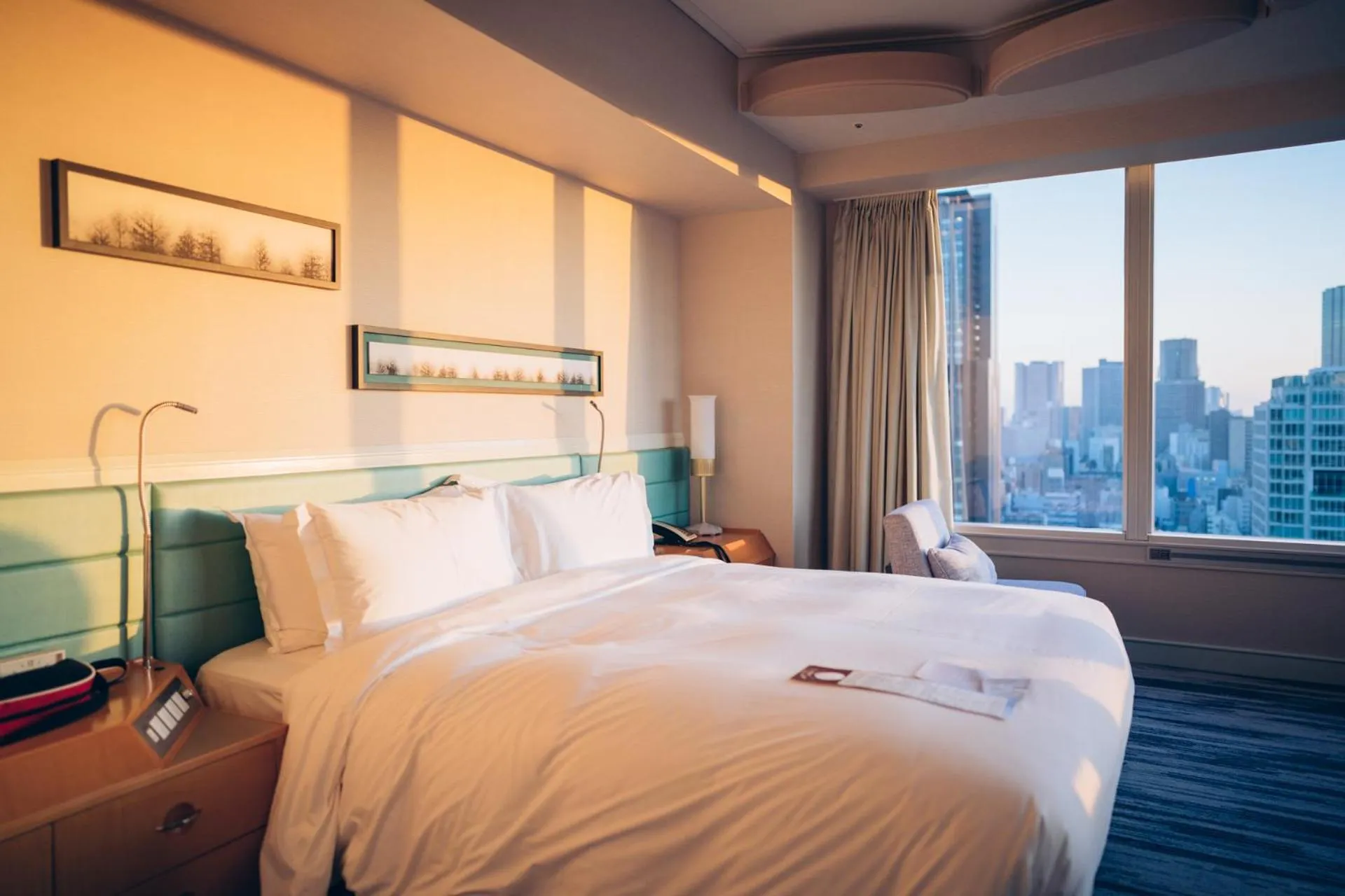 Bed in The Prince Park Tower Tokyo - Preferred Hotels & Resorts, LVX Collection