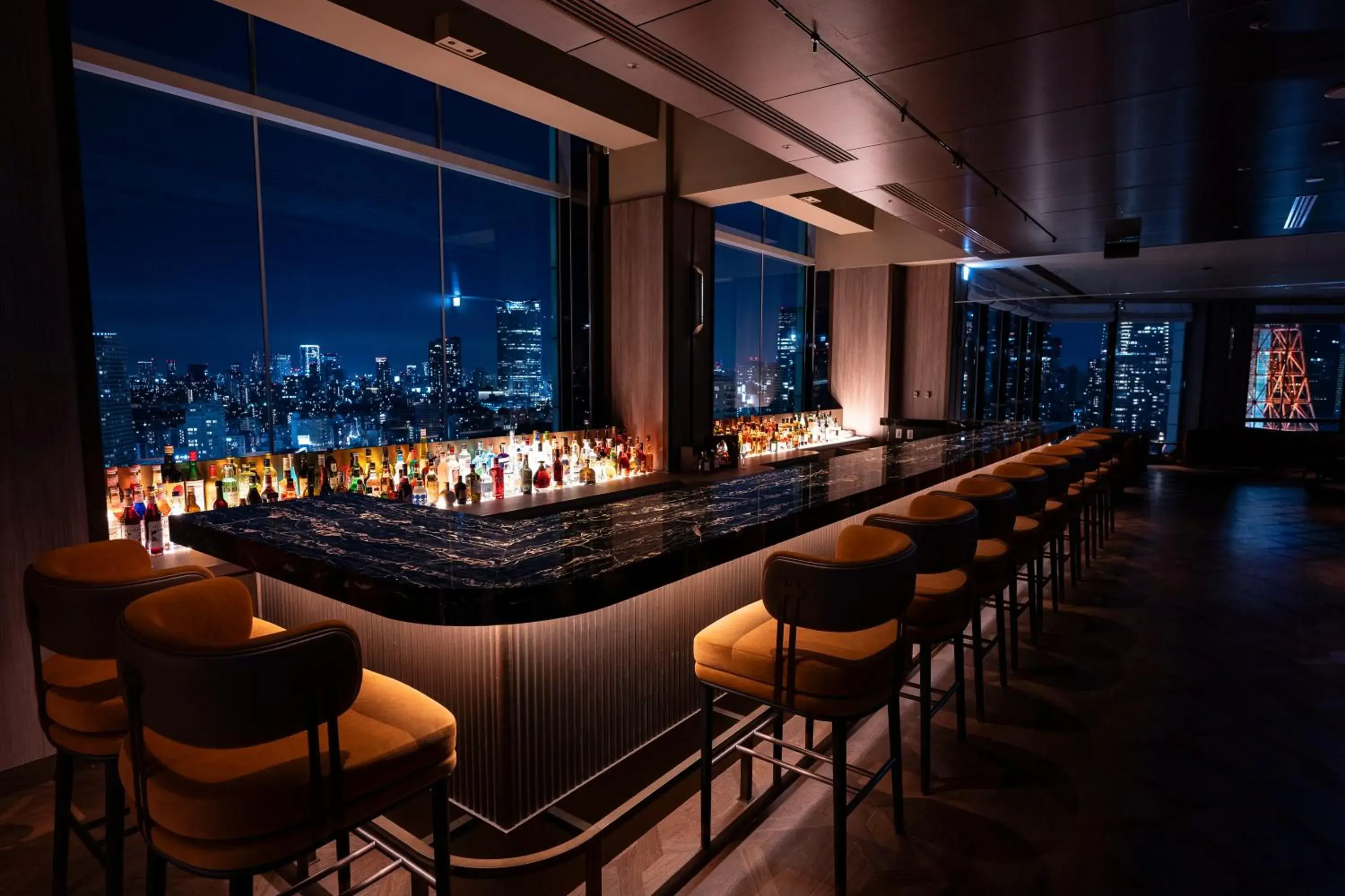 Lounge or bar in The Prince Park Tower Tokyo - Preferred Hotels & Resorts, LVX Collection Lounge or bar in The Prince Park Tower Tokyo - Preferred Hotels & Resorts, LVX Collection