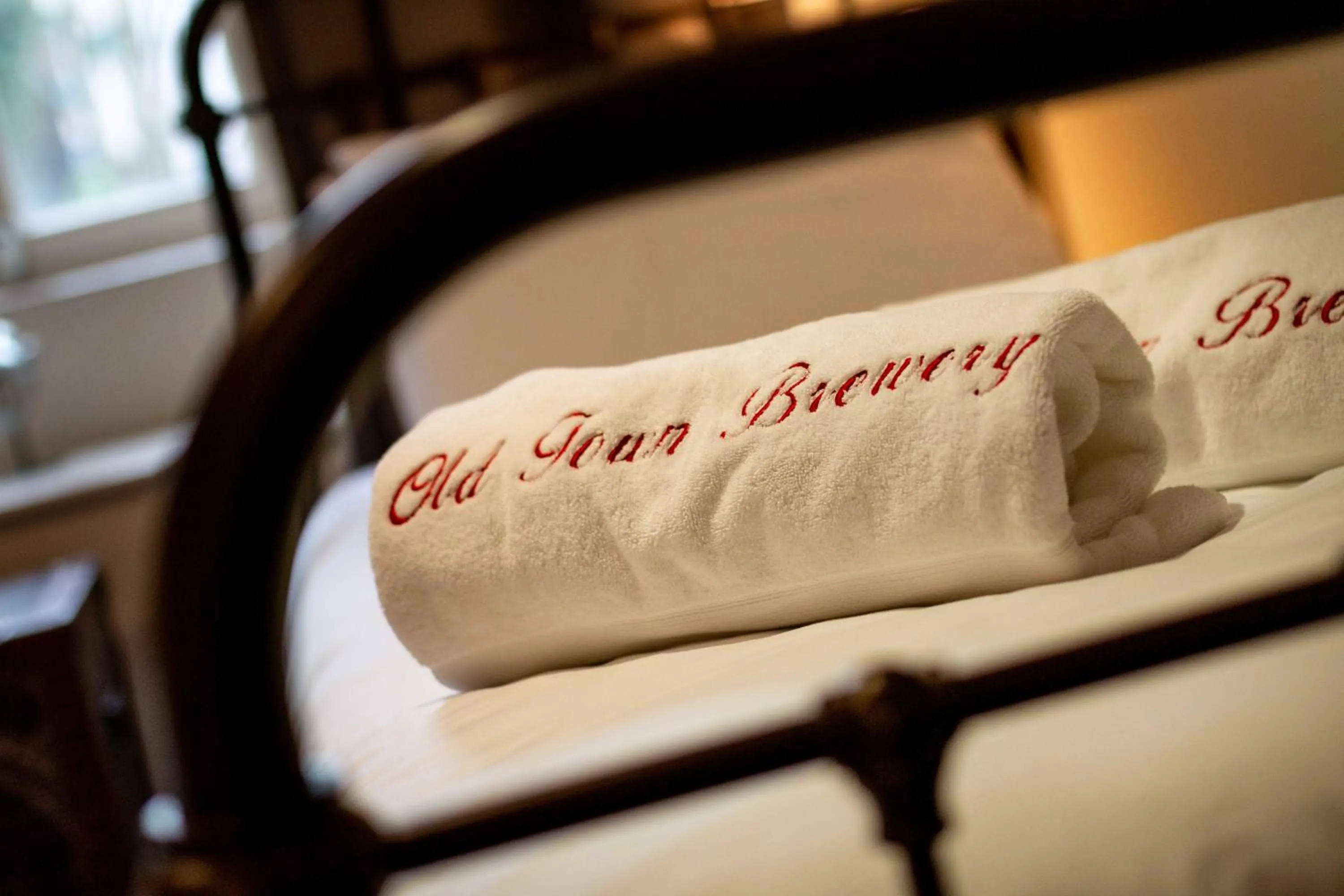 Property logo or sign, Bed in Old town Brewery Apartment