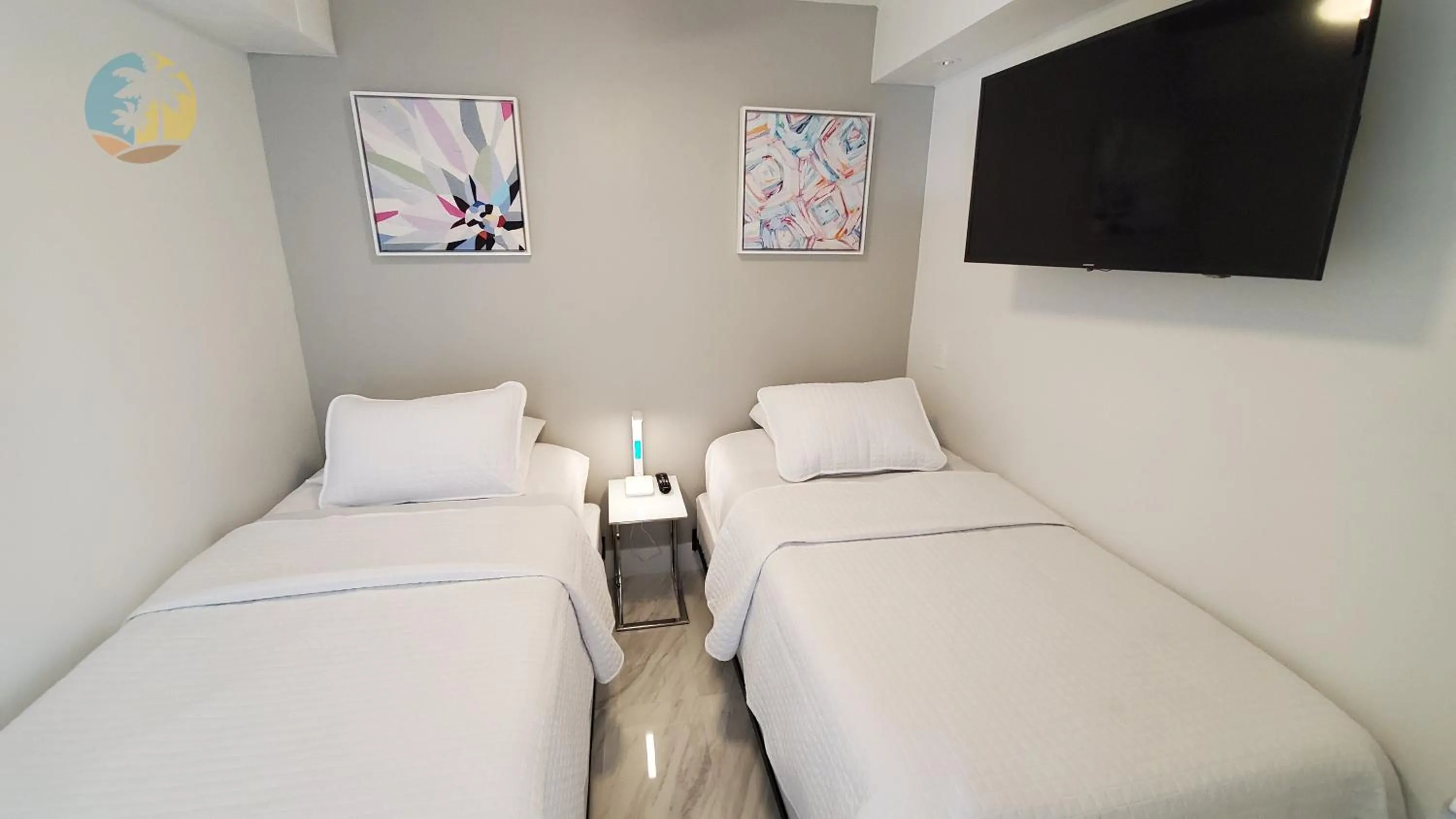 Bed in Luxury Beach Resort - HORA RENTALS