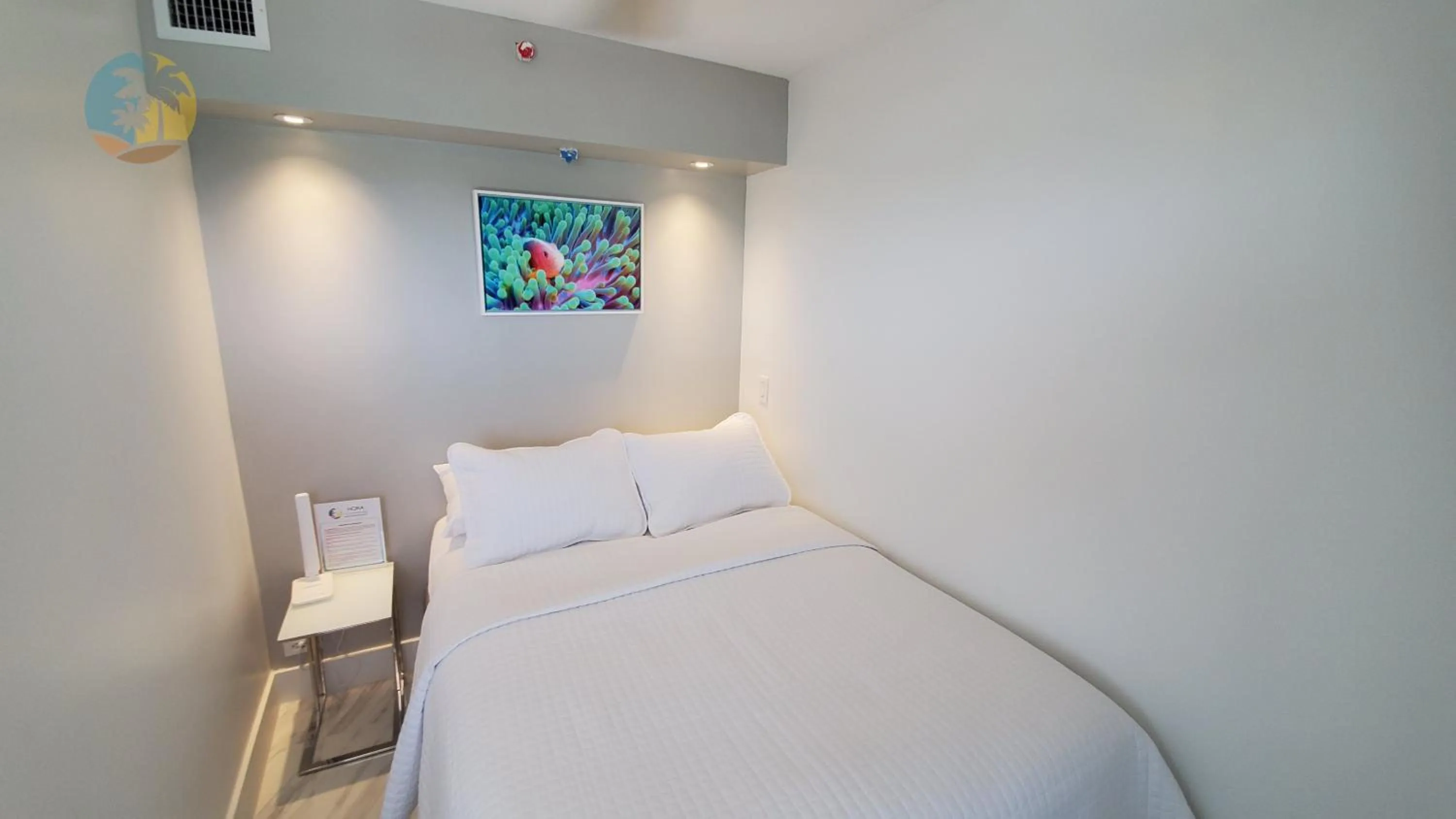 Bed in Luxury Beach Resort - HORA RENTALS