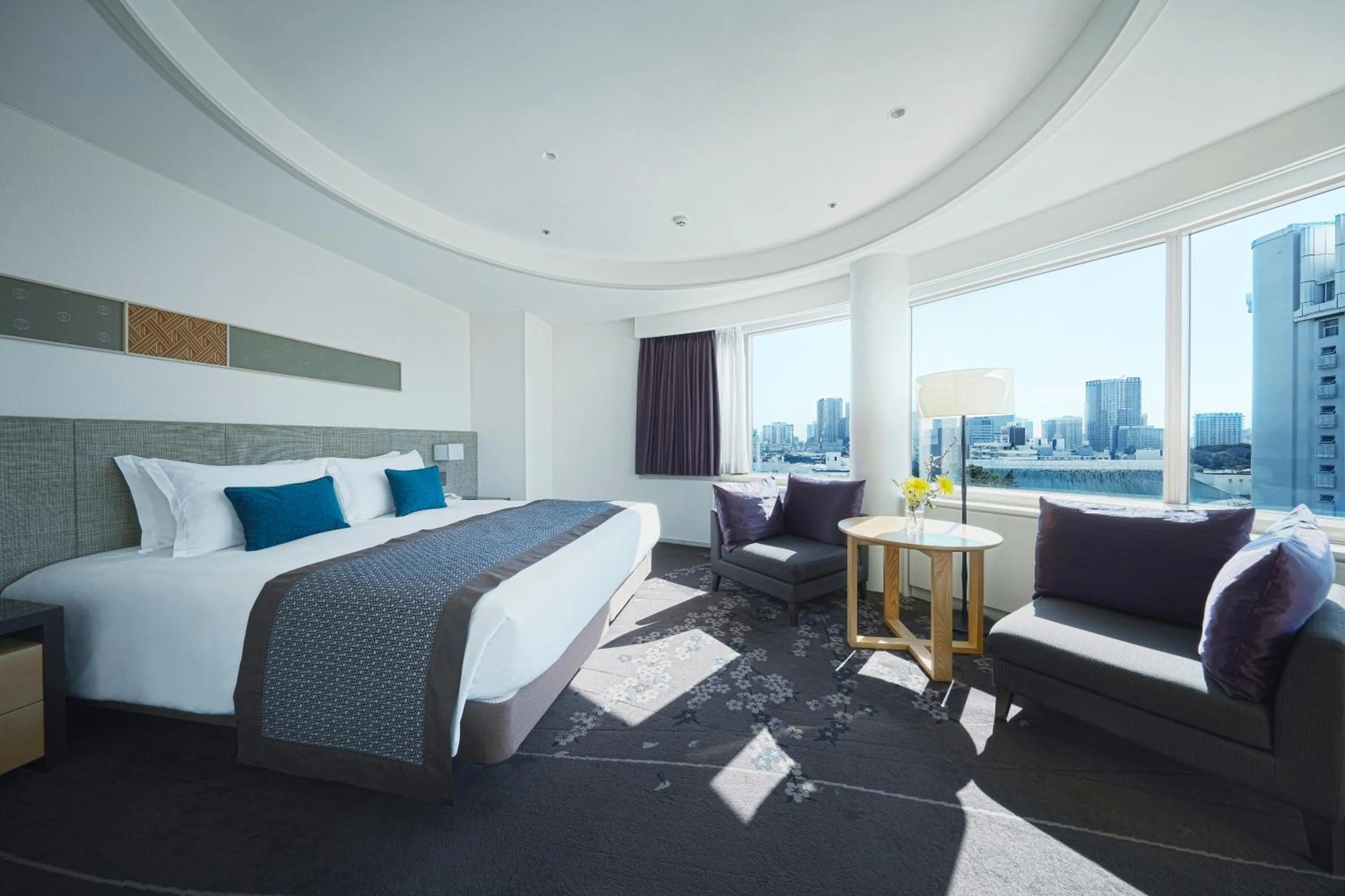 Photo of the whole room, Bed in The Prince Sakura Tower Tokyo, Autograph Collection