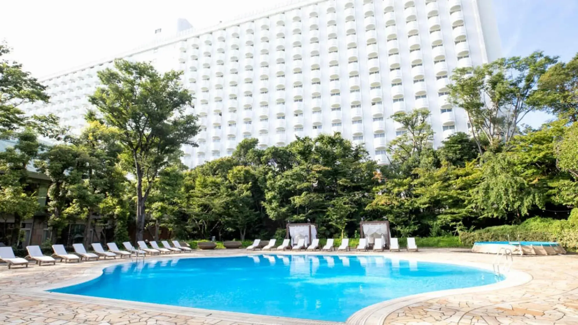 Swimming pool in The Prince Sakura Tower Tokyo, Autograph Collection Swimming pool in The Prince Sakura Tower Tokyo, Autograph Collection