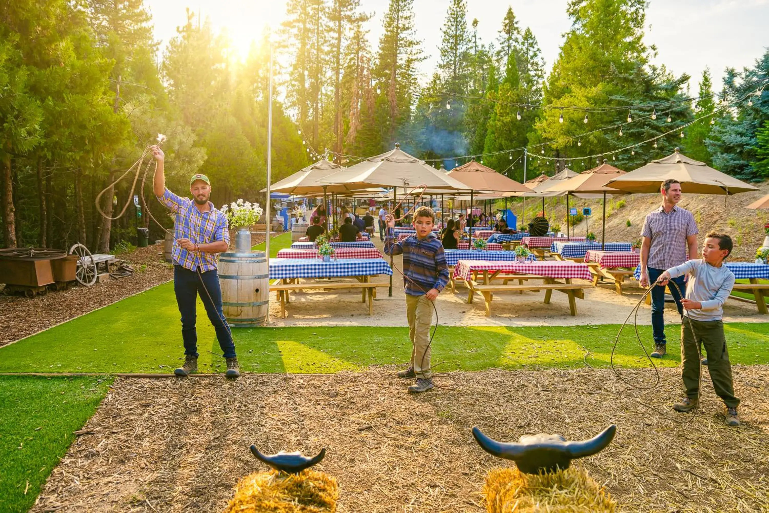 Restaurant/places to eat in Tenaya at Yosemite Restaurant/places to eat in Tenaya at Yosemite