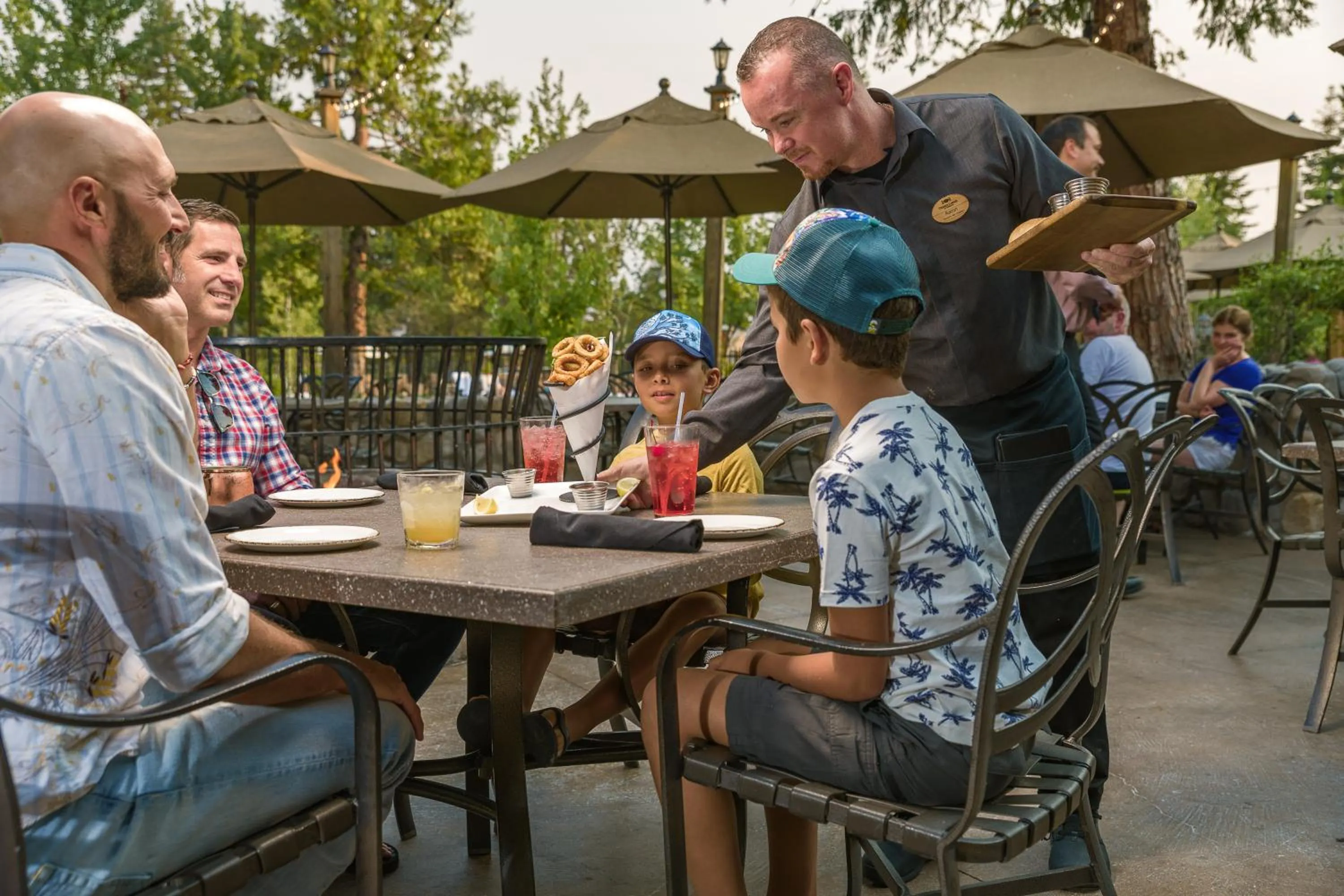 Restaurant/places to eat in Tenaya at Yosemite