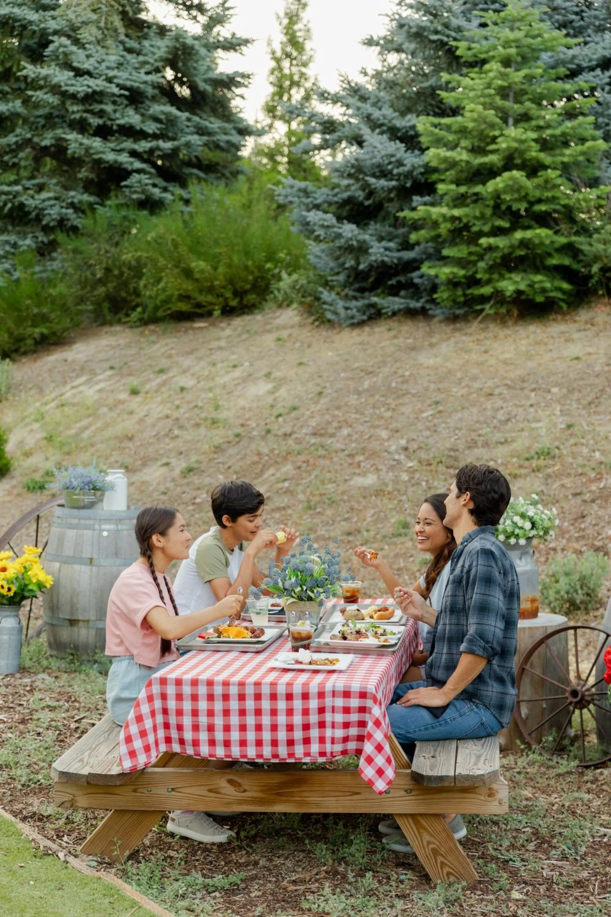 Restaurant/places to eat in Tenaya at Yosemite