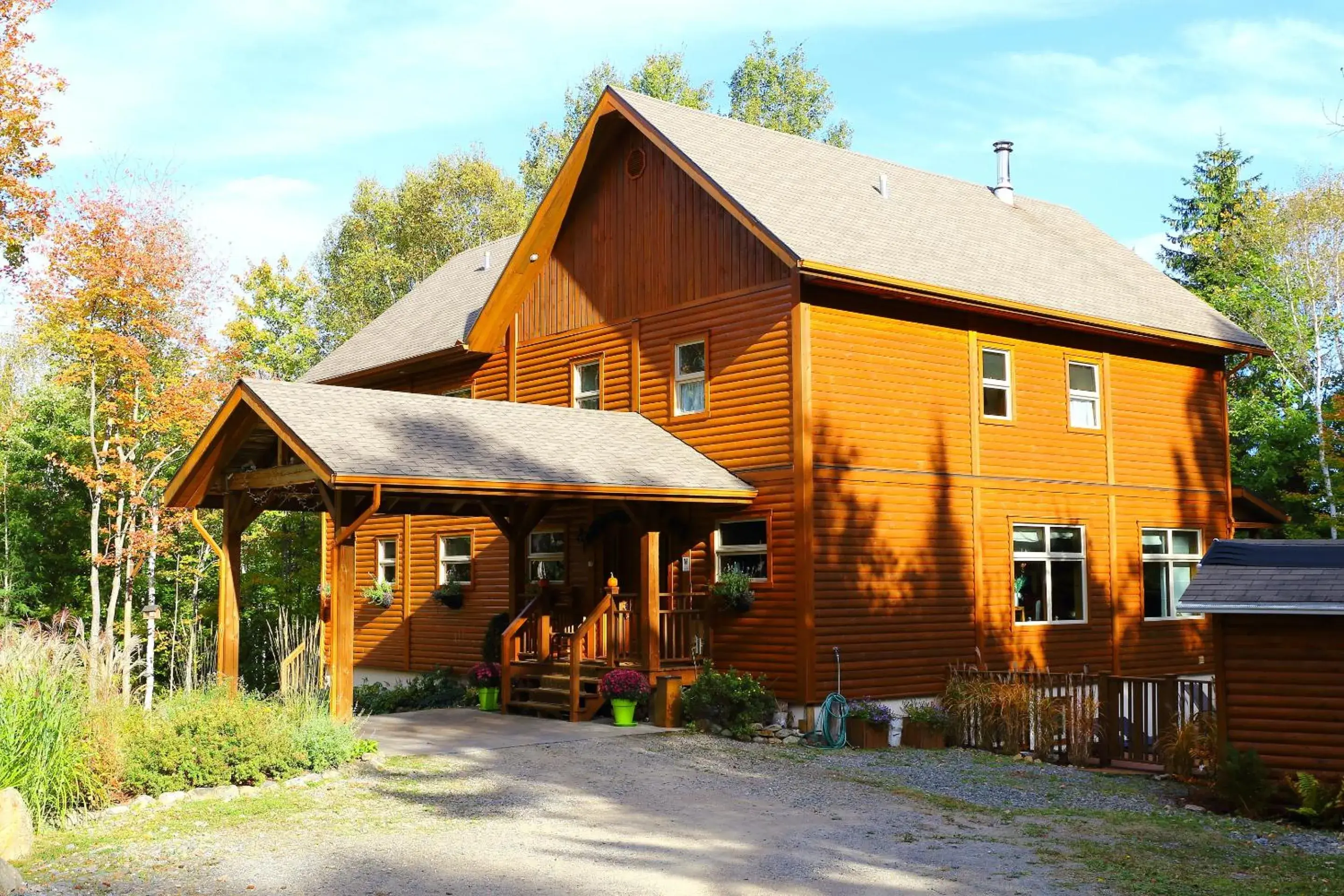 Property building in Escale du Nord Property building in Escale du Nord