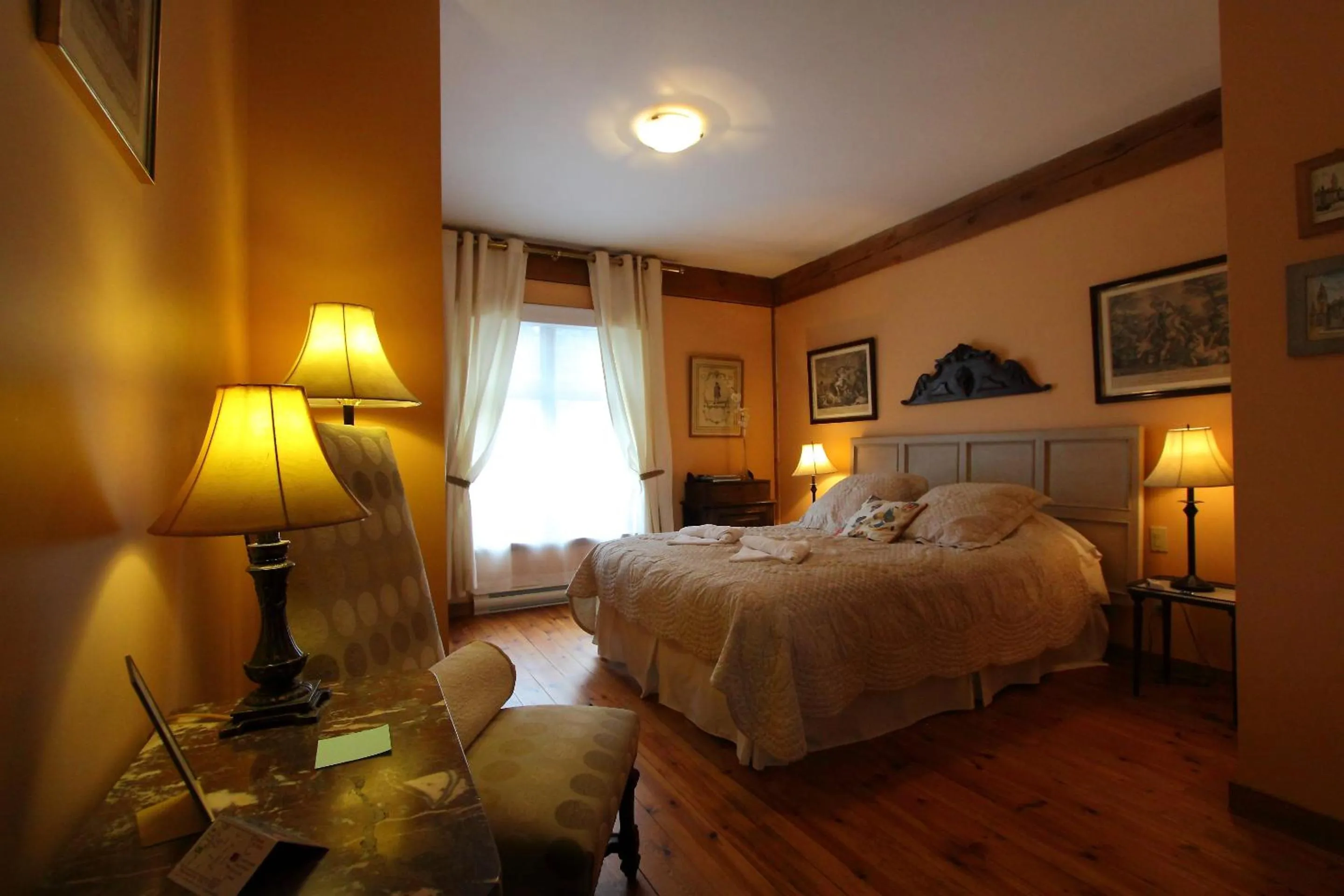 Bedroom, Bed in Escale du Nord