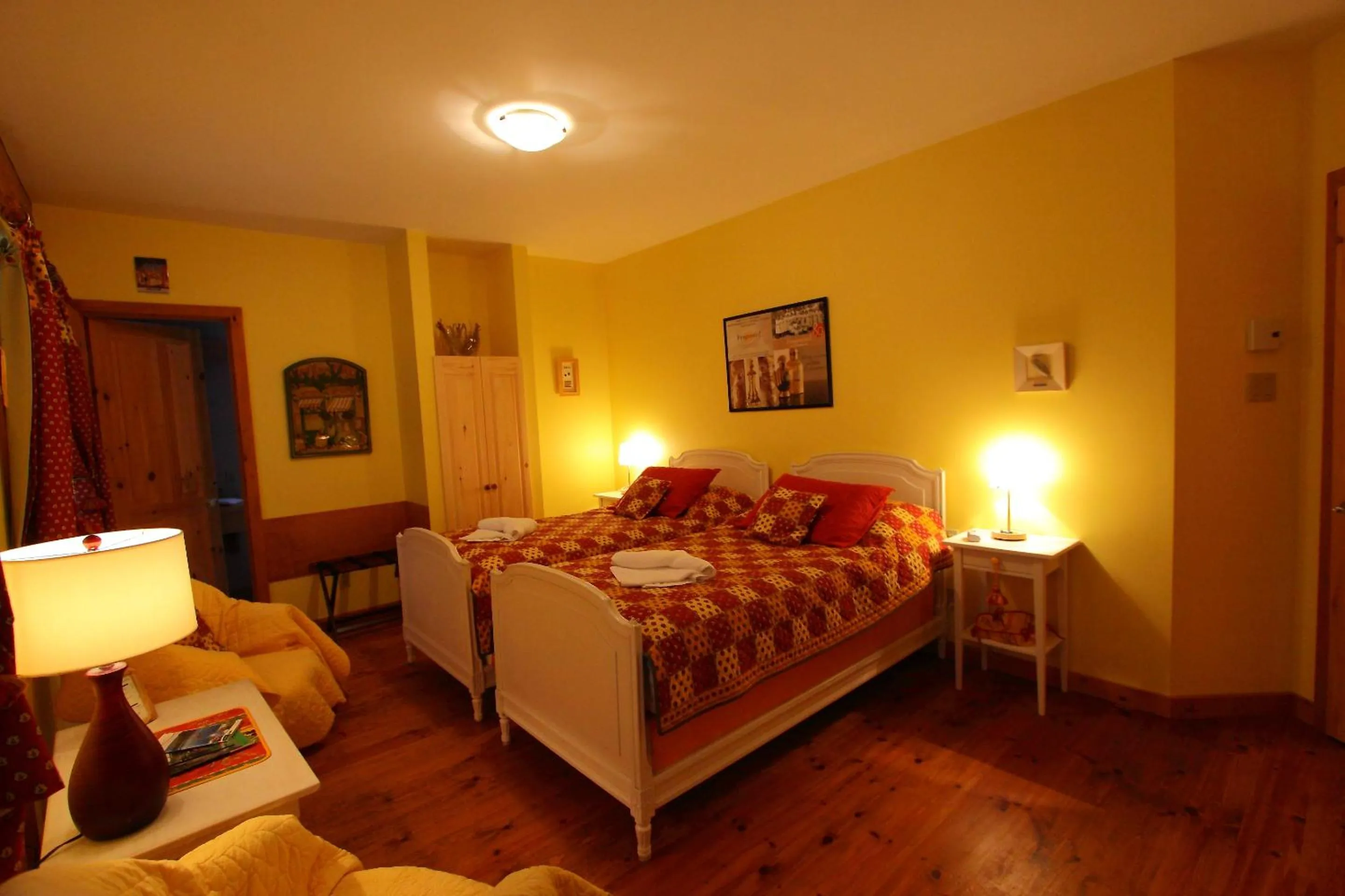 Bedroom, Bed in Escale du Nord