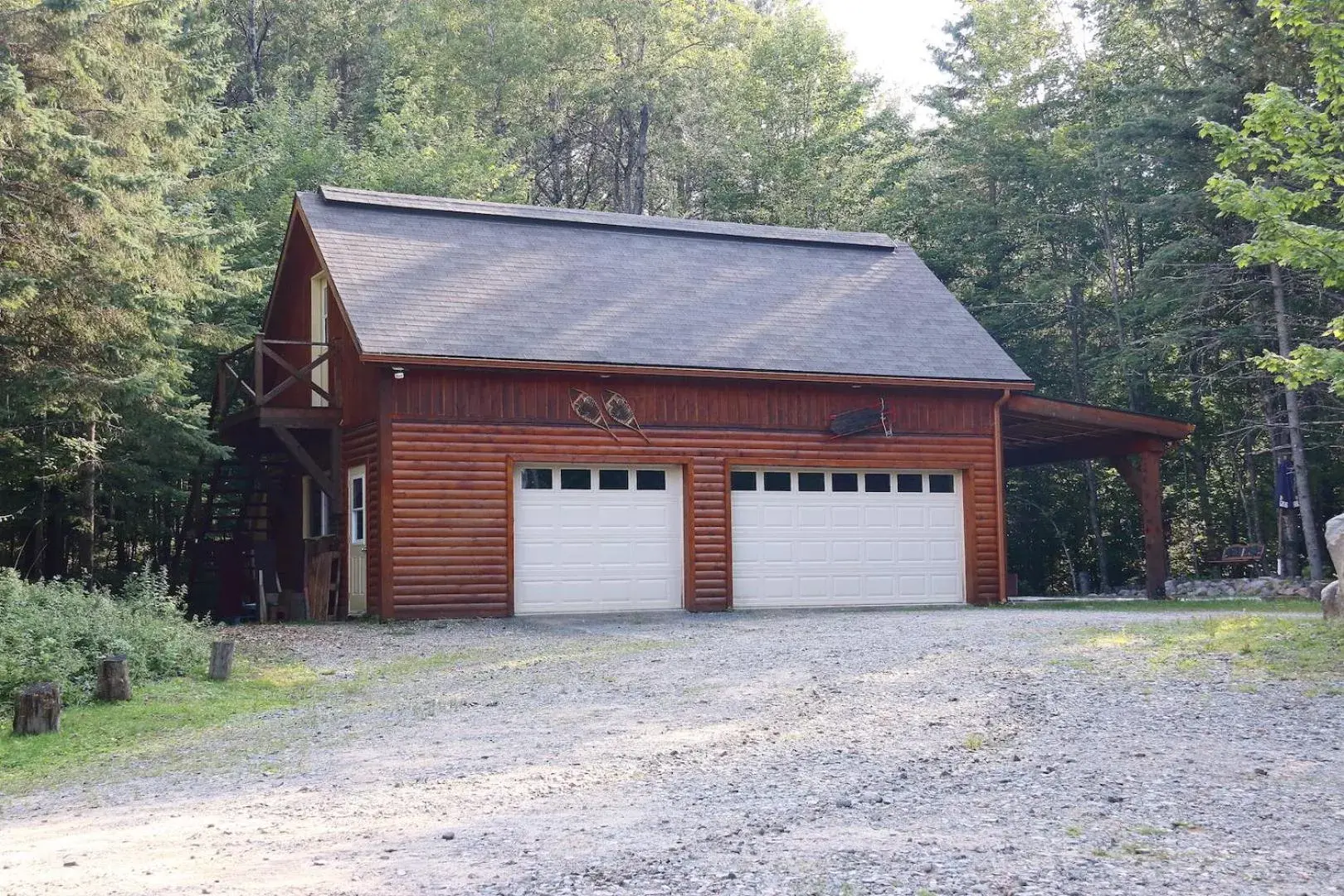 Property building in Escale du Nord Property building in Escale du Nord