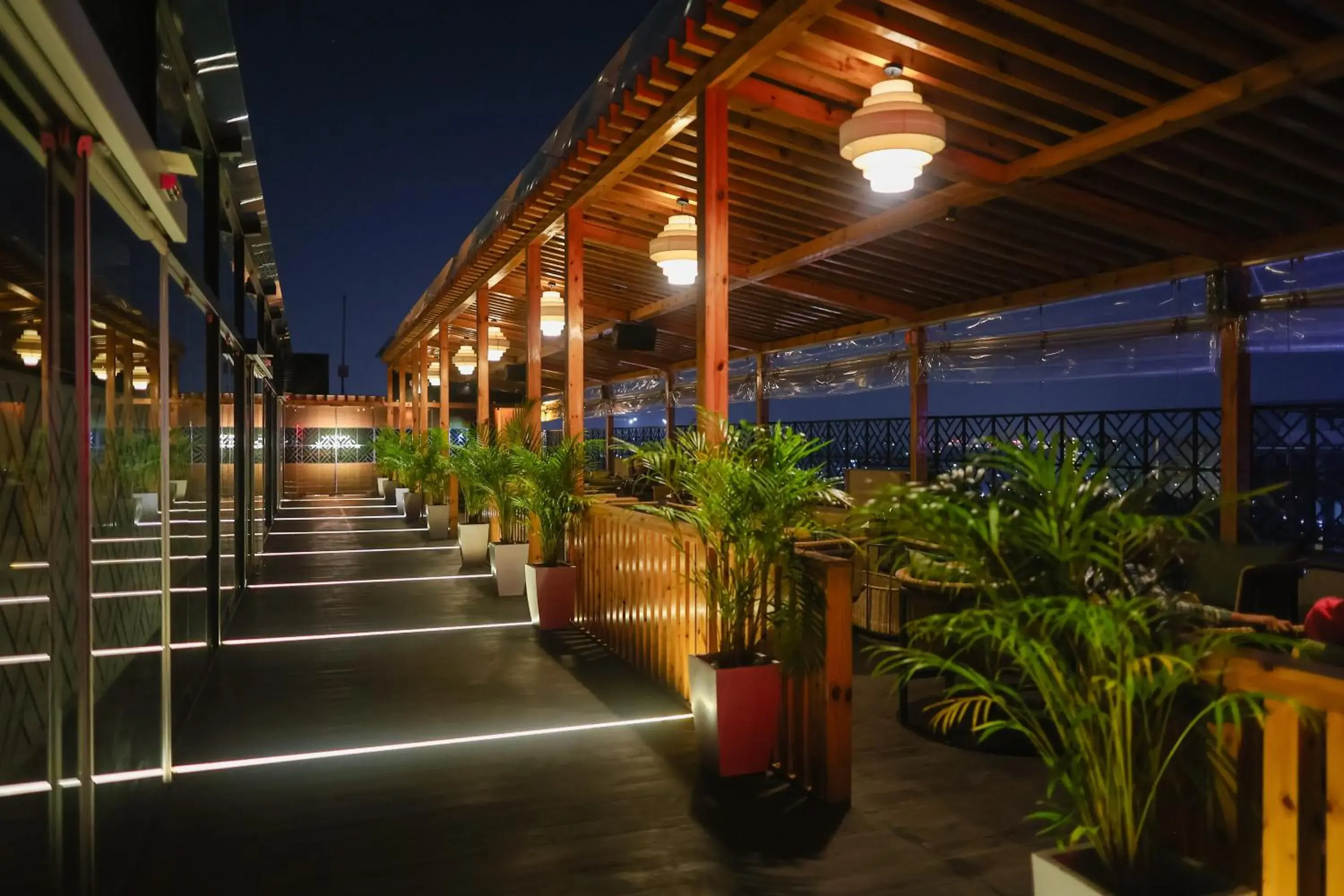 Restaurant/places to eat in Hilton Chennai Restaurant/places to eat in Hilton Chennai