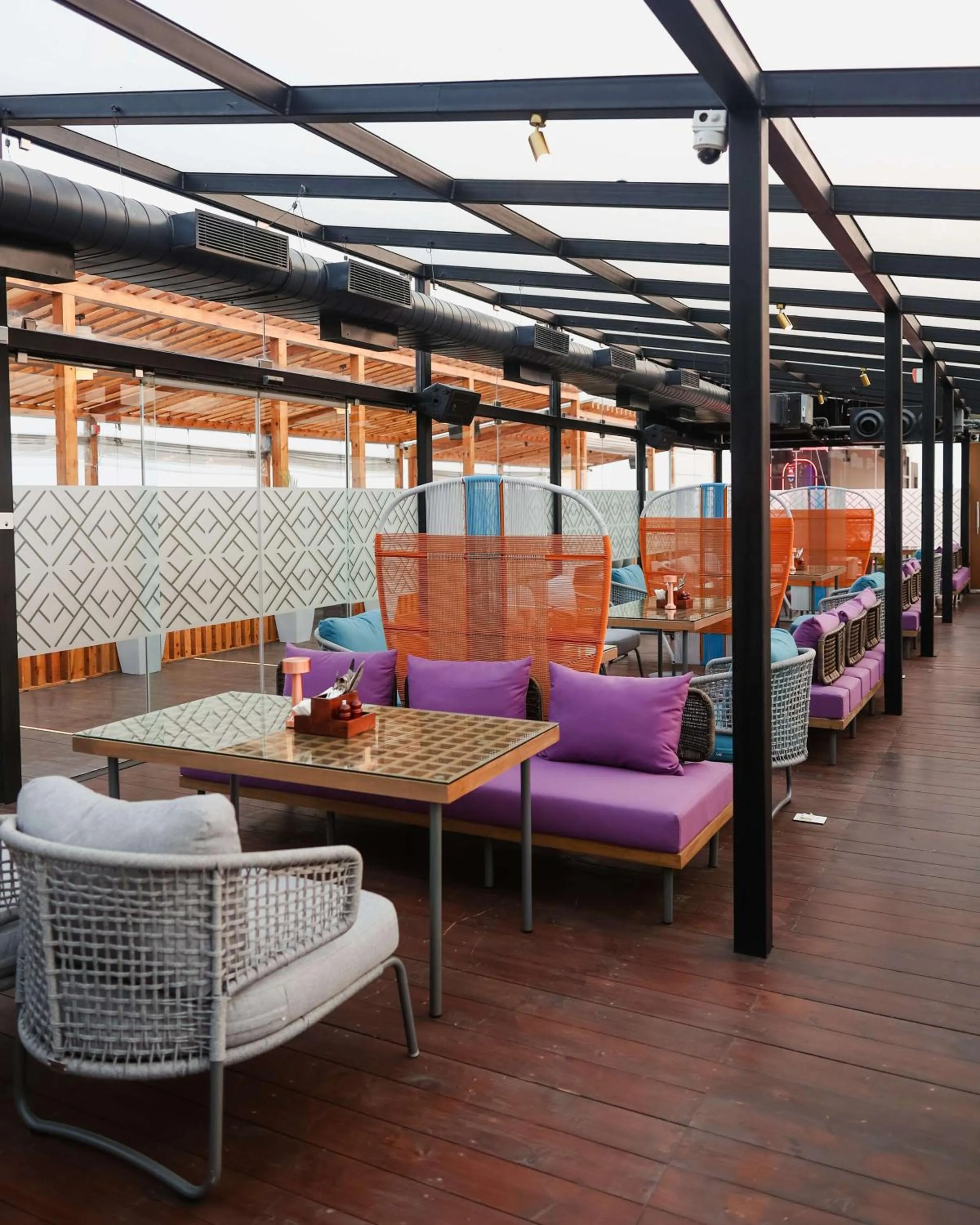 Restaurant/places to eat in Hilton Chennai